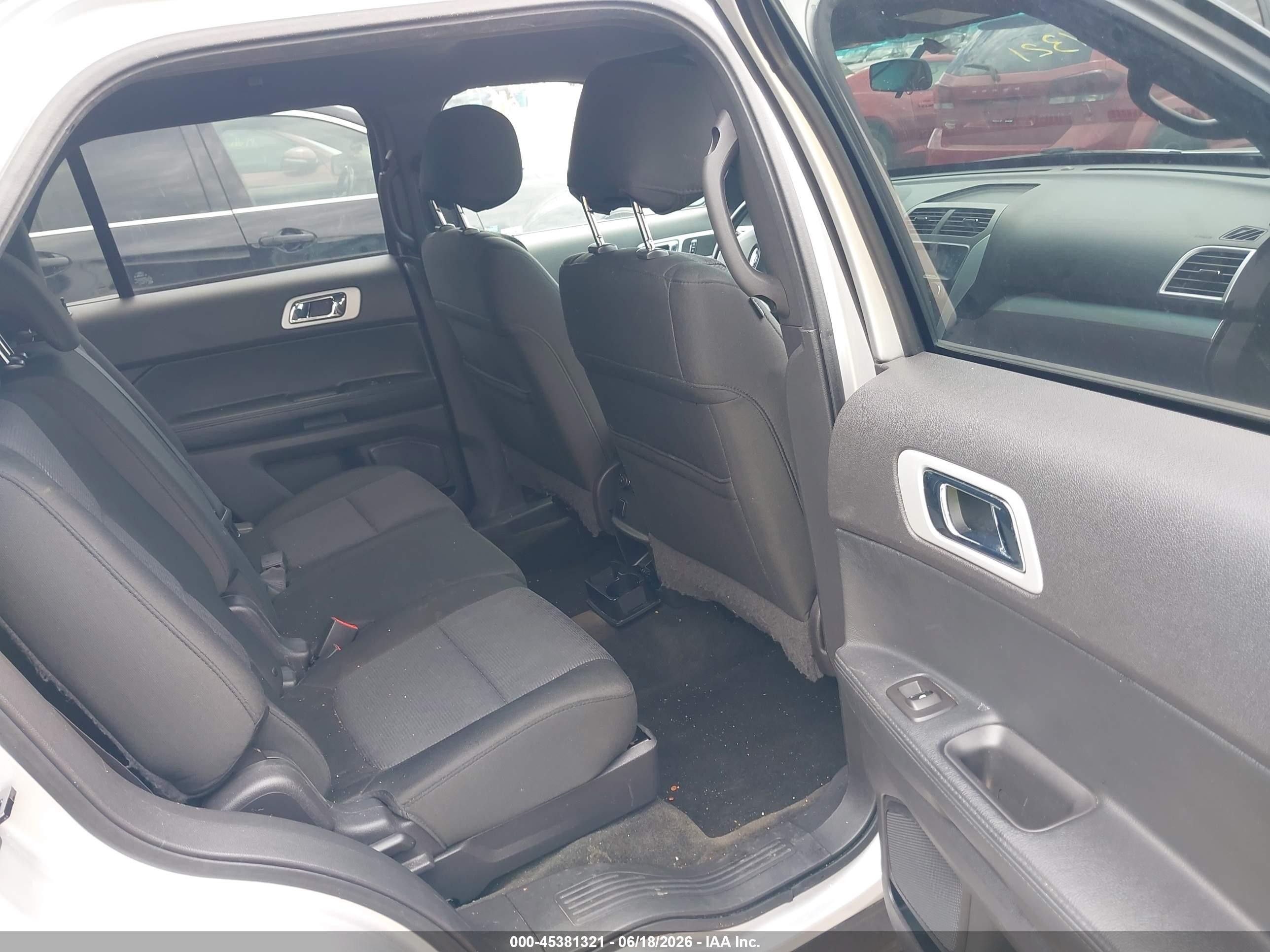 2015 Ford Explorer Xlt Silver vin: 1FM5K7D80FGC60676
