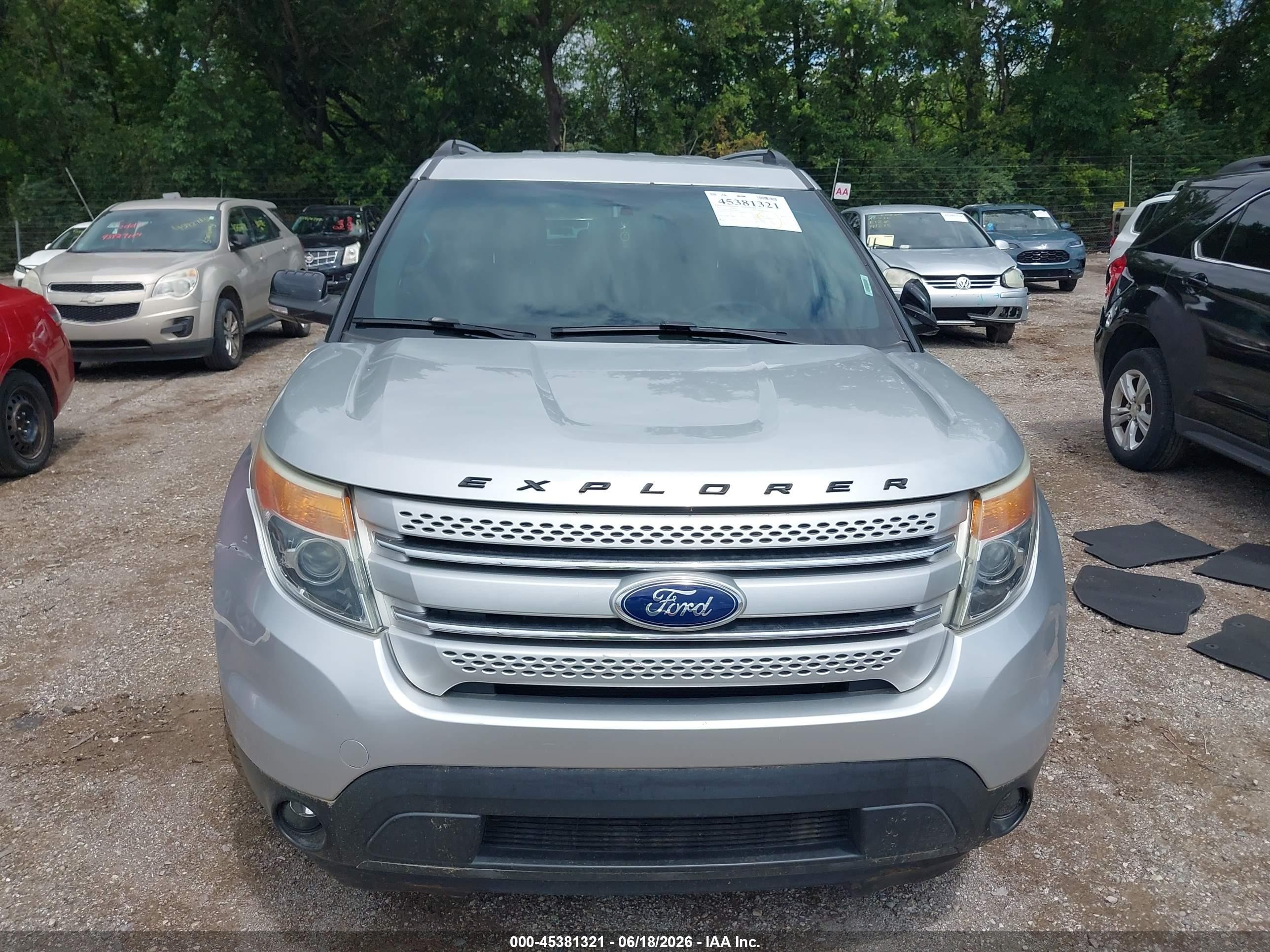 2015 Ford Explorer Xlt Silver vin: 1FM5K7D80FGC60676