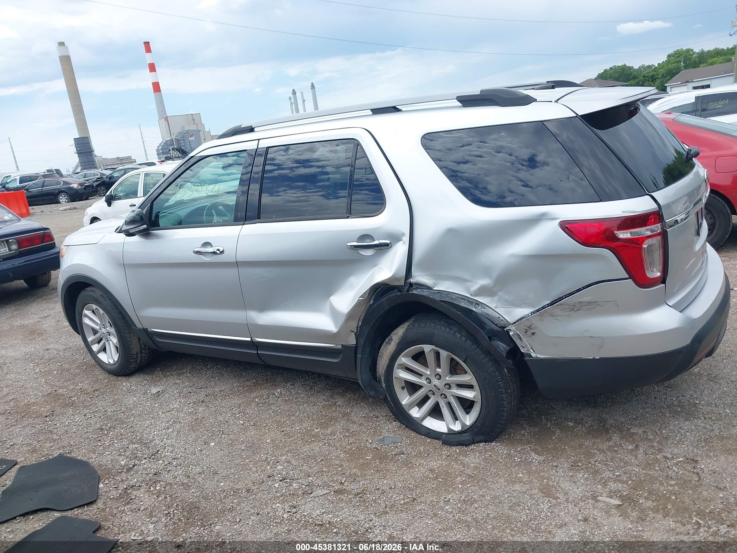 2015 Ford Explorer Xlt Silver vin: 1FM5K7D80FGC60676