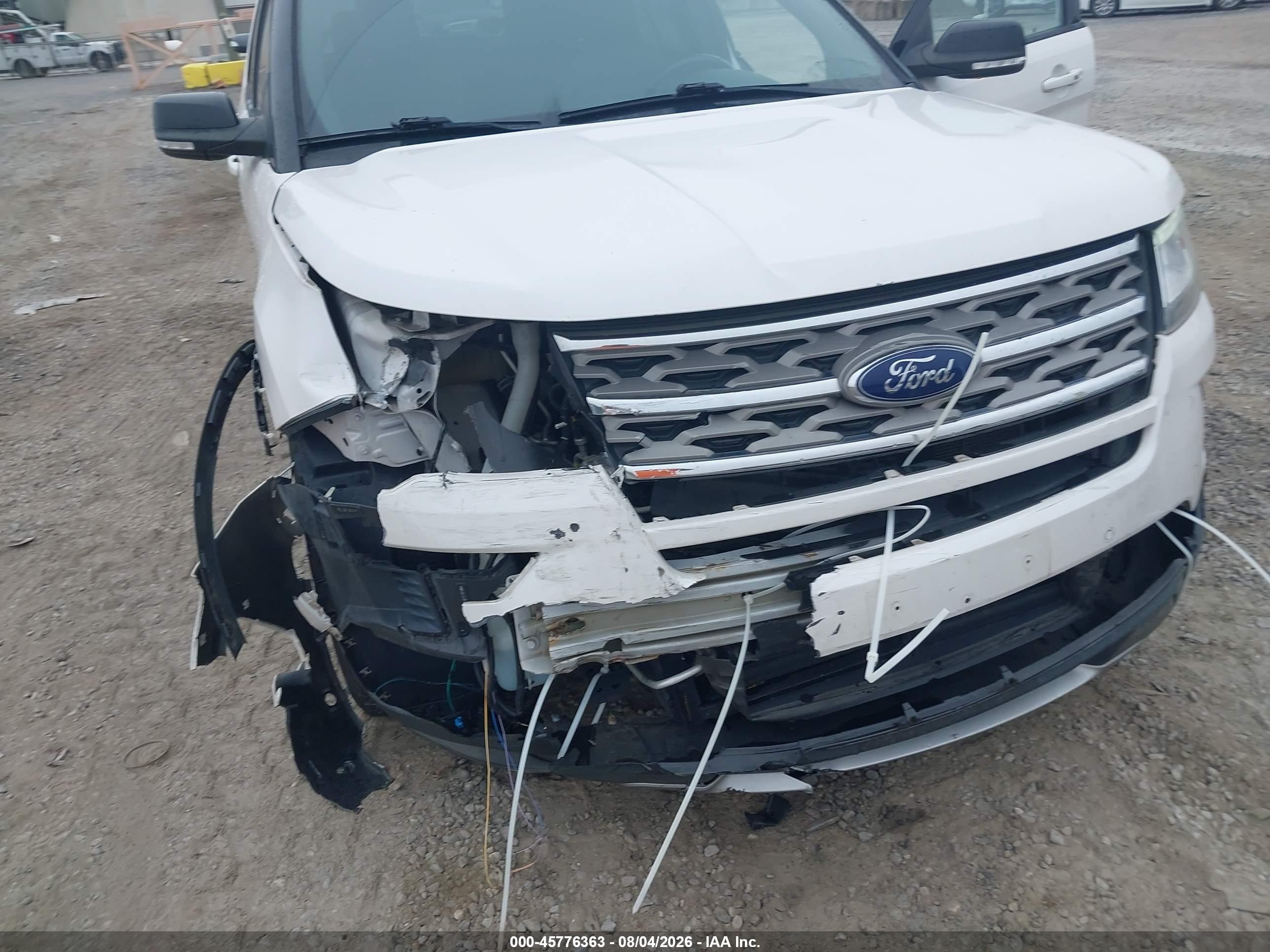 2018 Ford Explorer Xlt White vin: 1FM5K7D80JGA87380