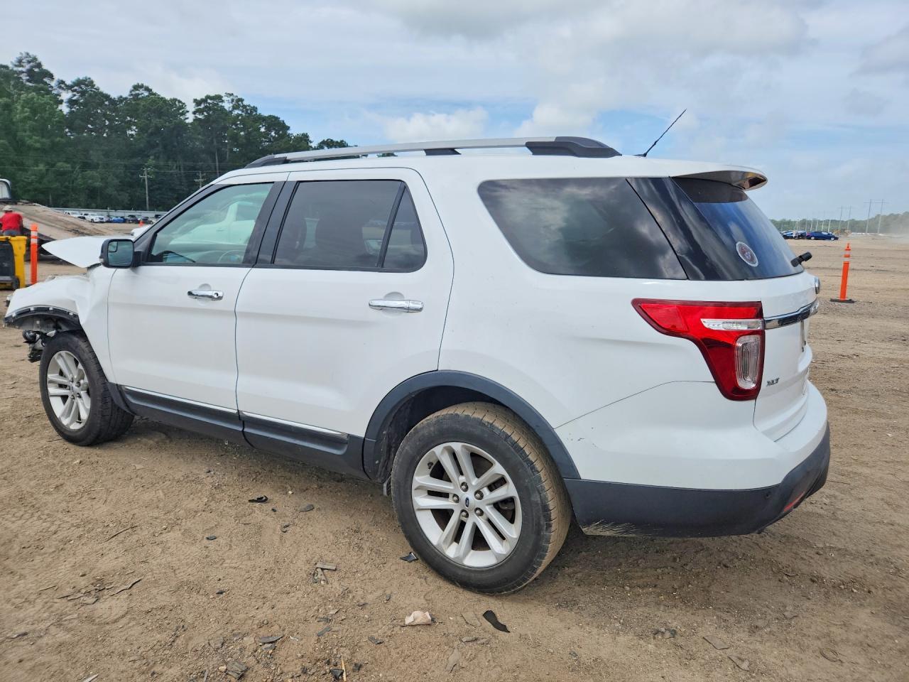 2013 Ford Explorer Xlt White vin: 1FM5K7D81DGA22221