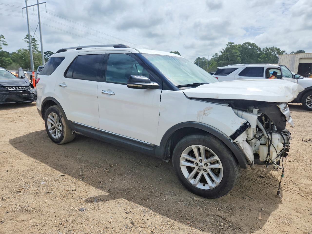 2013 Ford Explorer Xlt White vin: 1FM5K7D81DGA22221