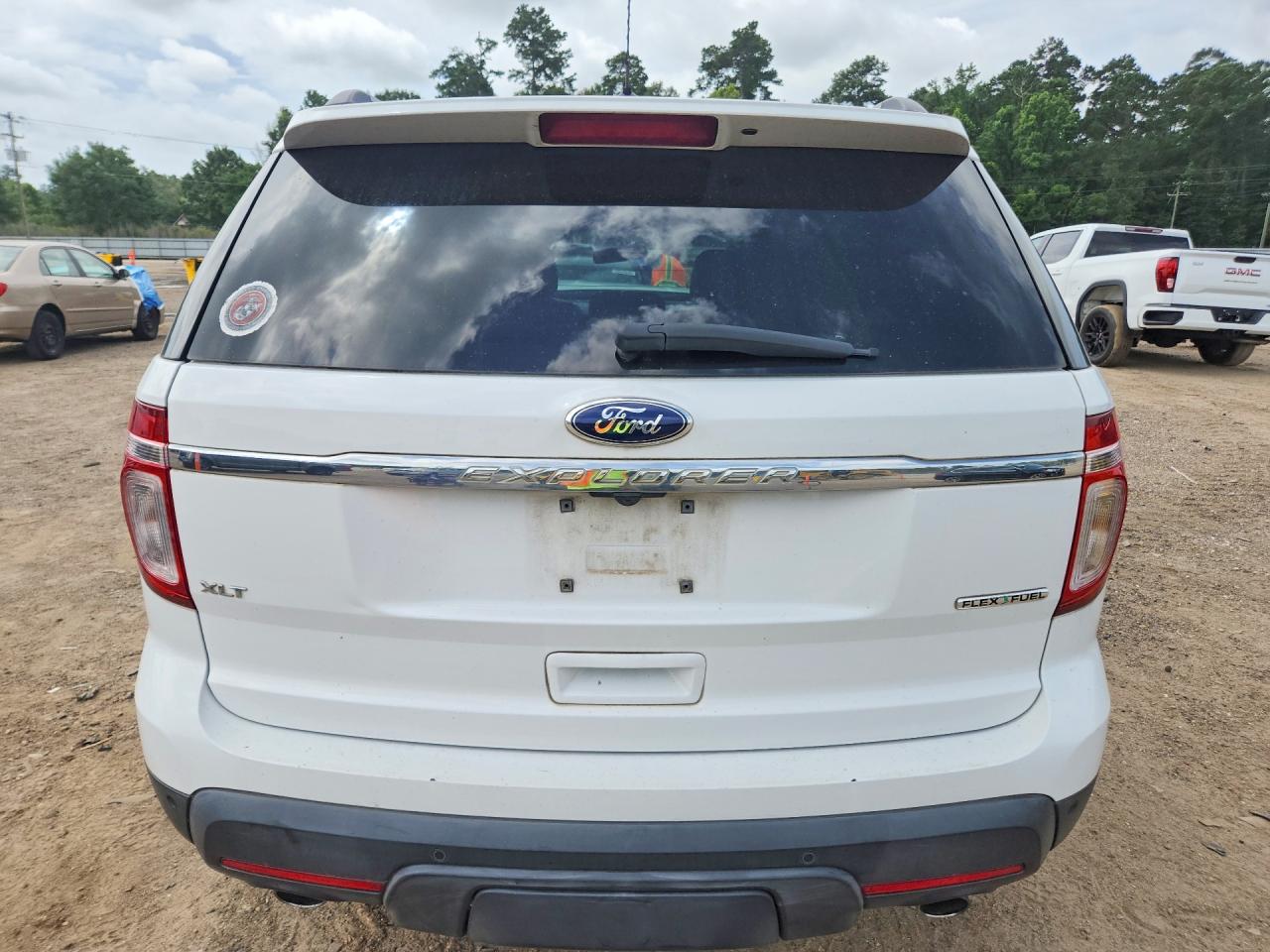 2013 Ford Explorer Xlt White vin: 1FM5K7D81DGA22221