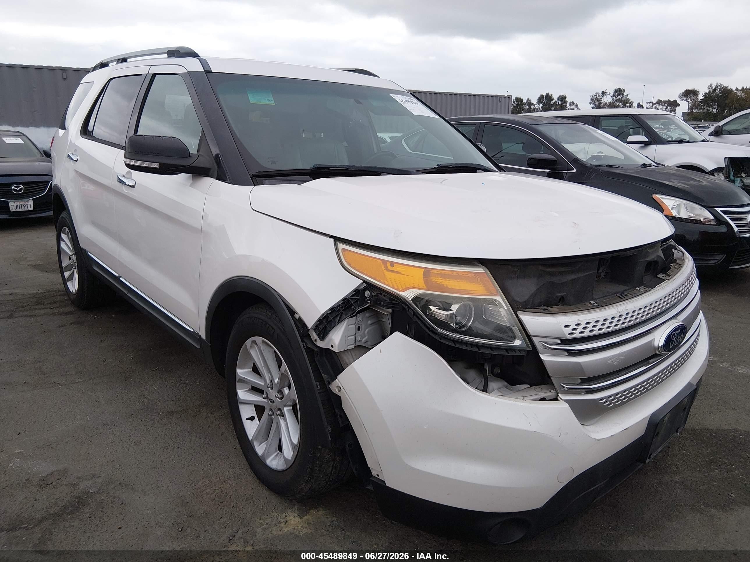 2013 Ford Explorer Xlt White vin: 1FM5K7D81DGC61655