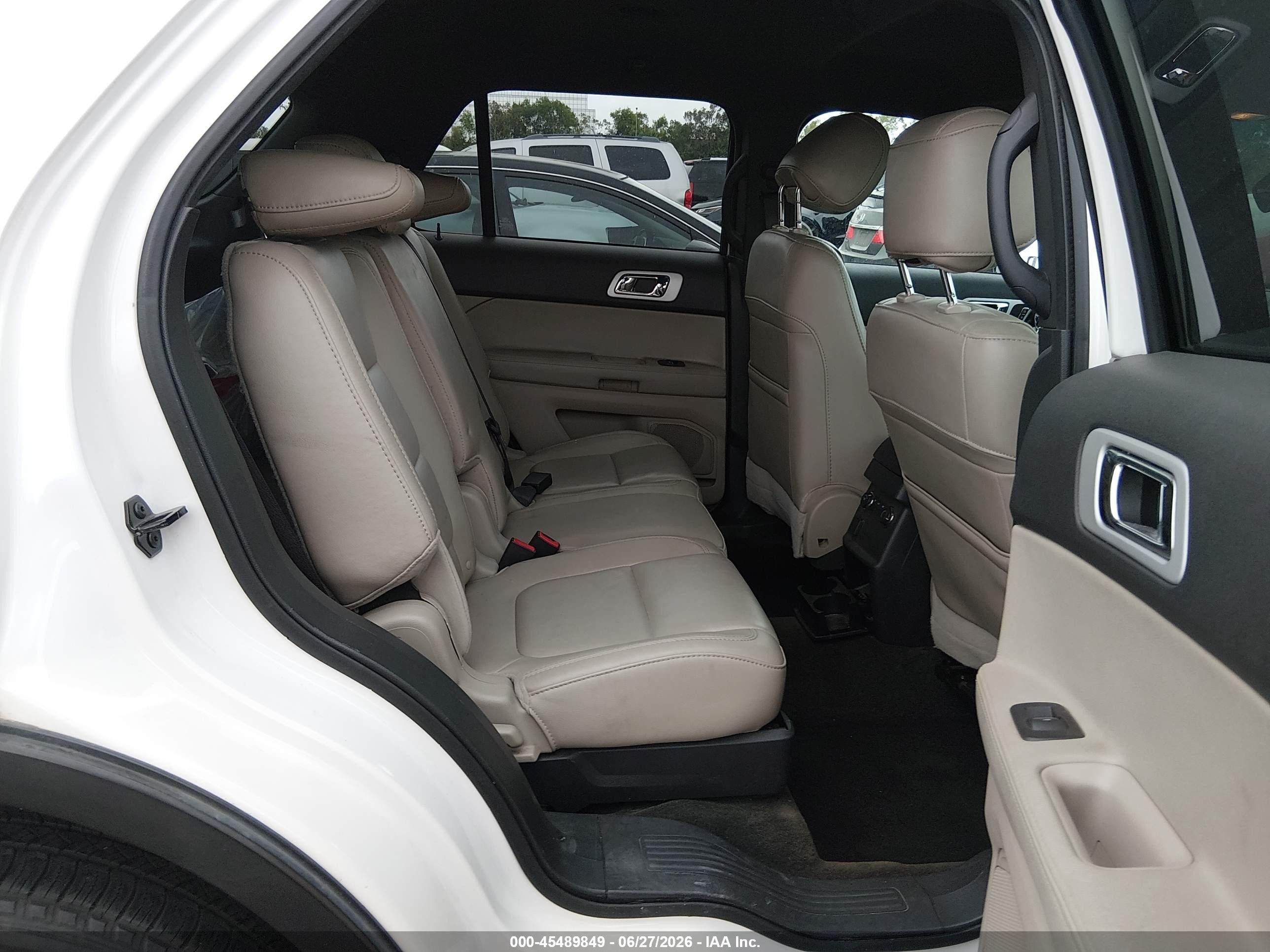 2013 Ford Explorer Xlt White vin: 1FM5K7D81DGC61655