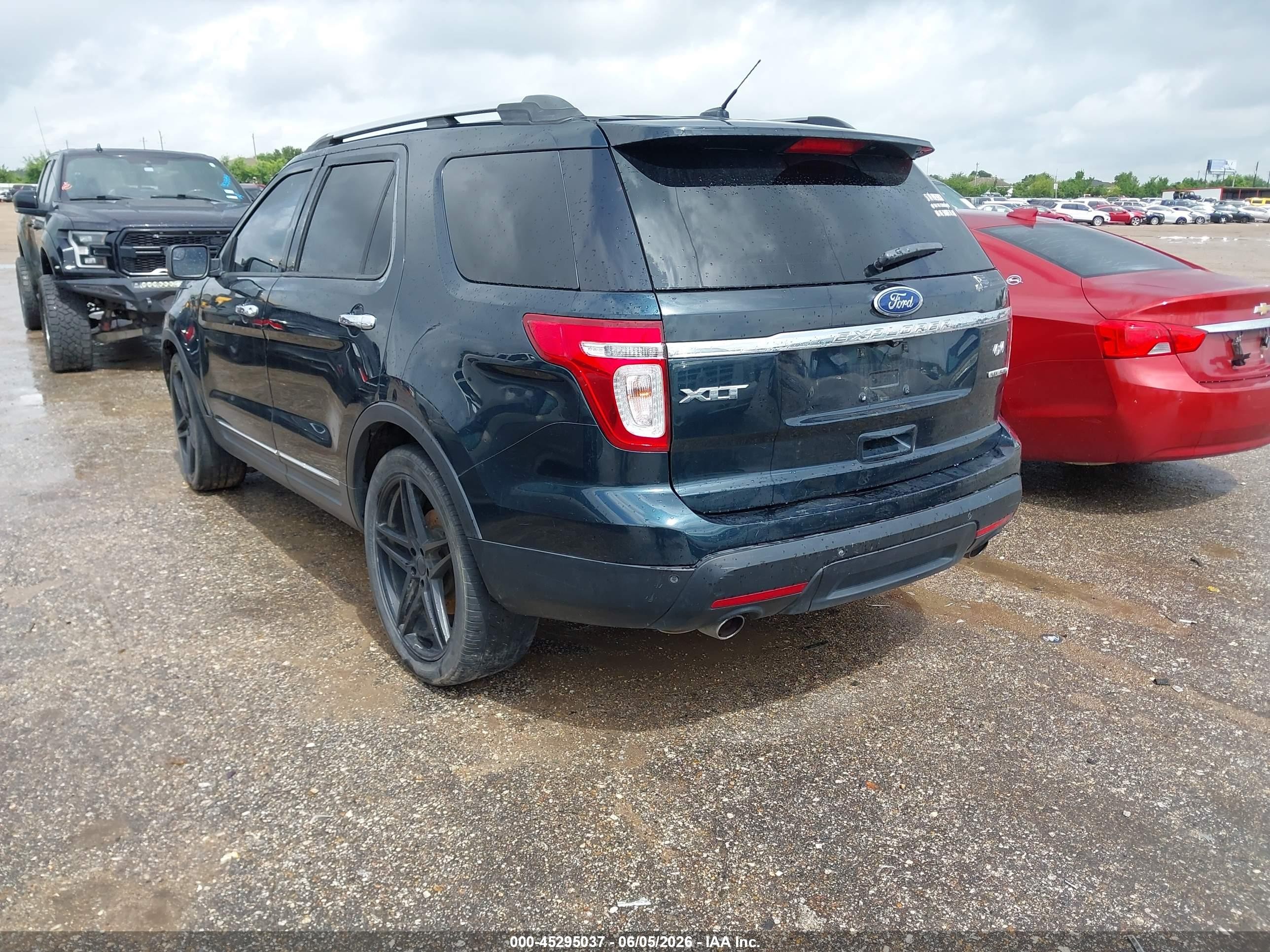 2014 Ford Explorer Xlt Dark Blue vin: 1FM5K7D81EGA22253