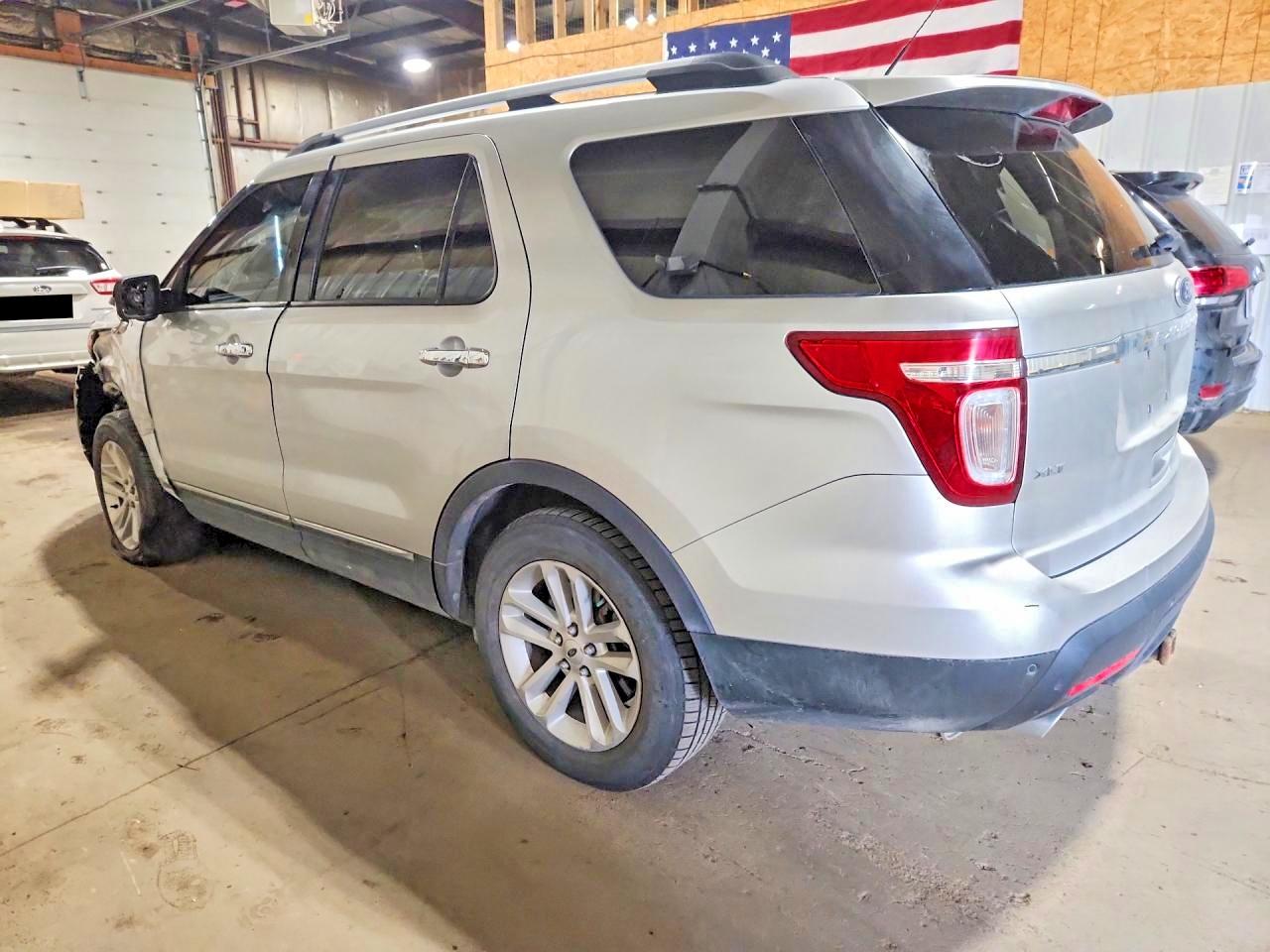 2014 Ford Explorer Xlt Silver vin: 1FM5K7D81EGA37934