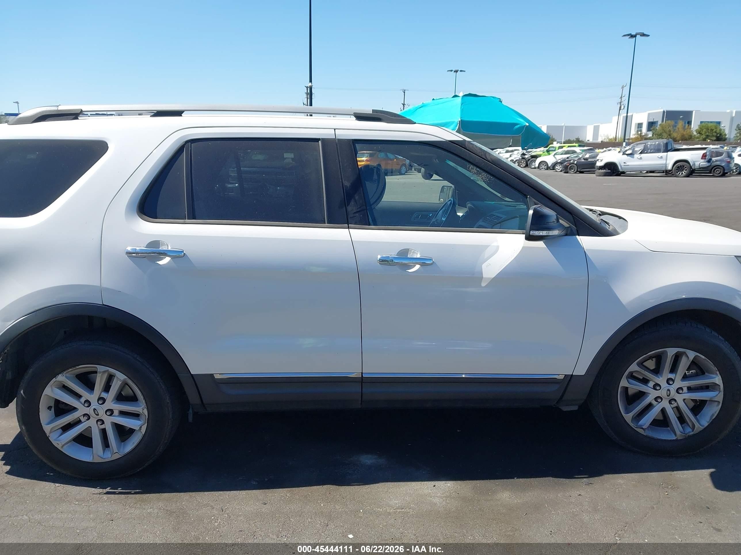 2014 Ford Explorer Xlt White vin: 1FM5K7D81EGC13199