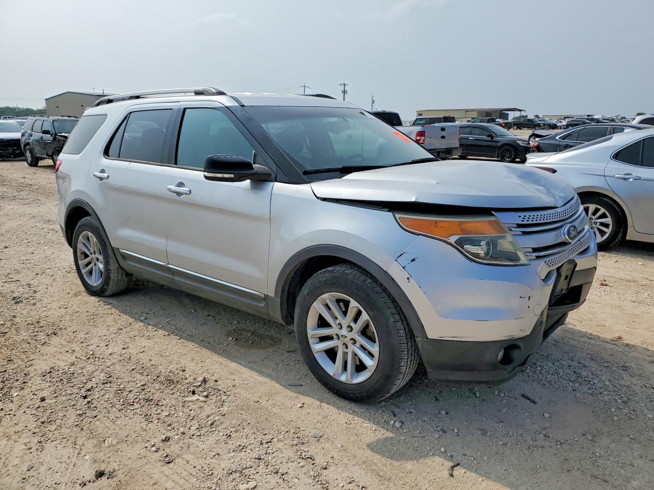 2014 Ford Explorer Xlt Серебряный vin: 1FM5K7D81EGC57266