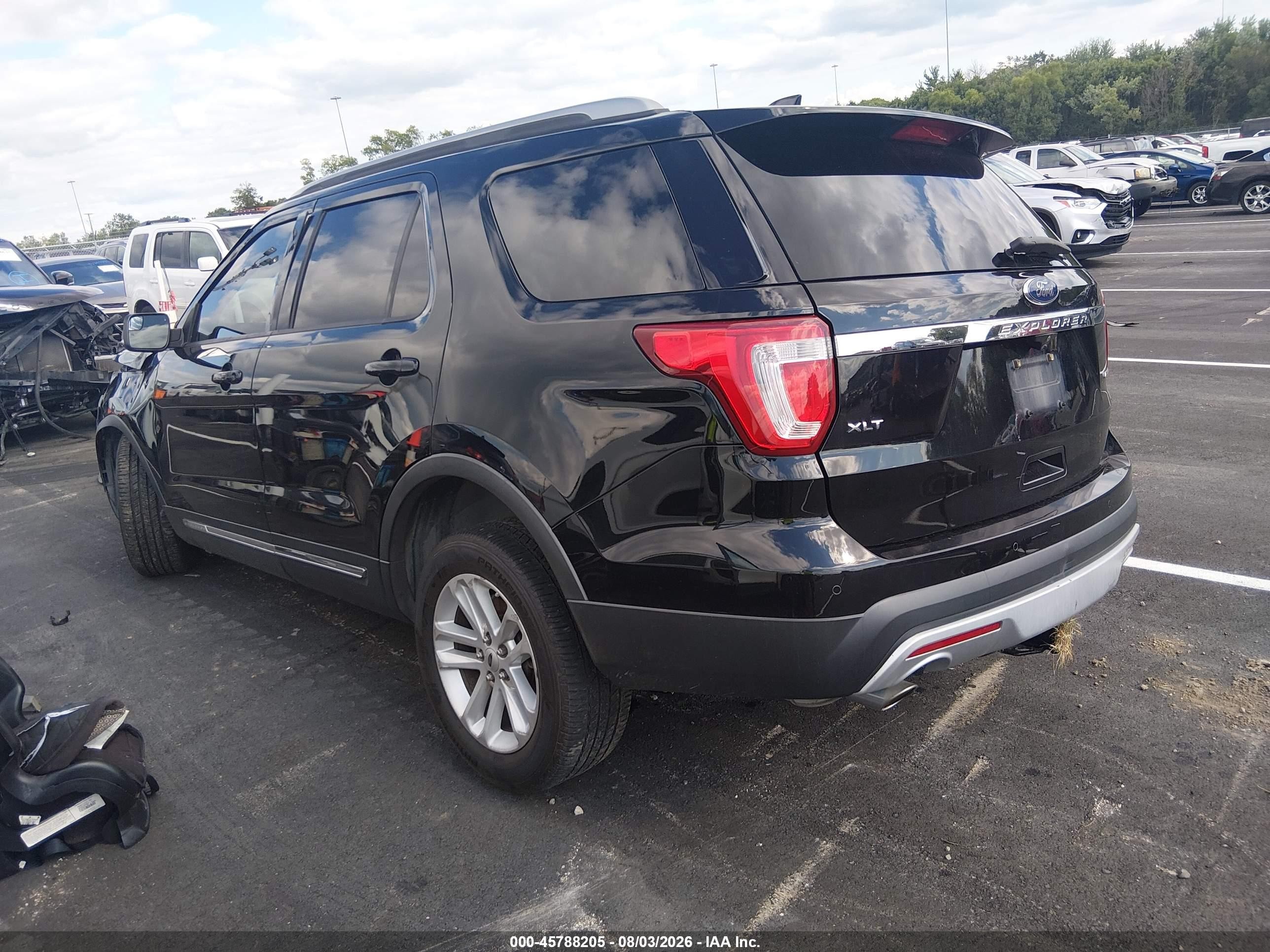 2016 Ford Explorer Xlt Black vin: 1FM5K7D81GGA61976
