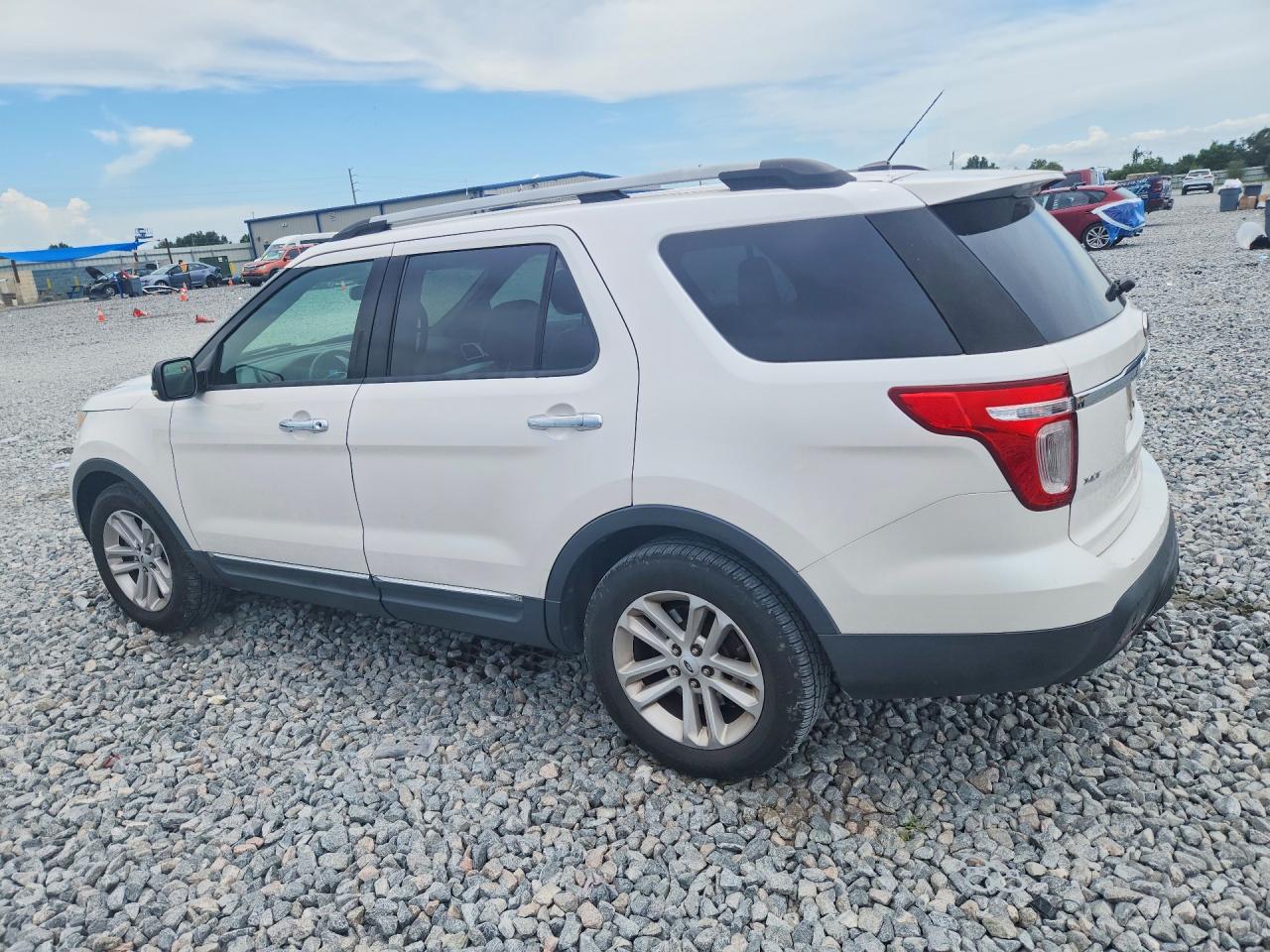 2013 Ford Explorer Xlt White vin: 1FM5K7D82DGA44356