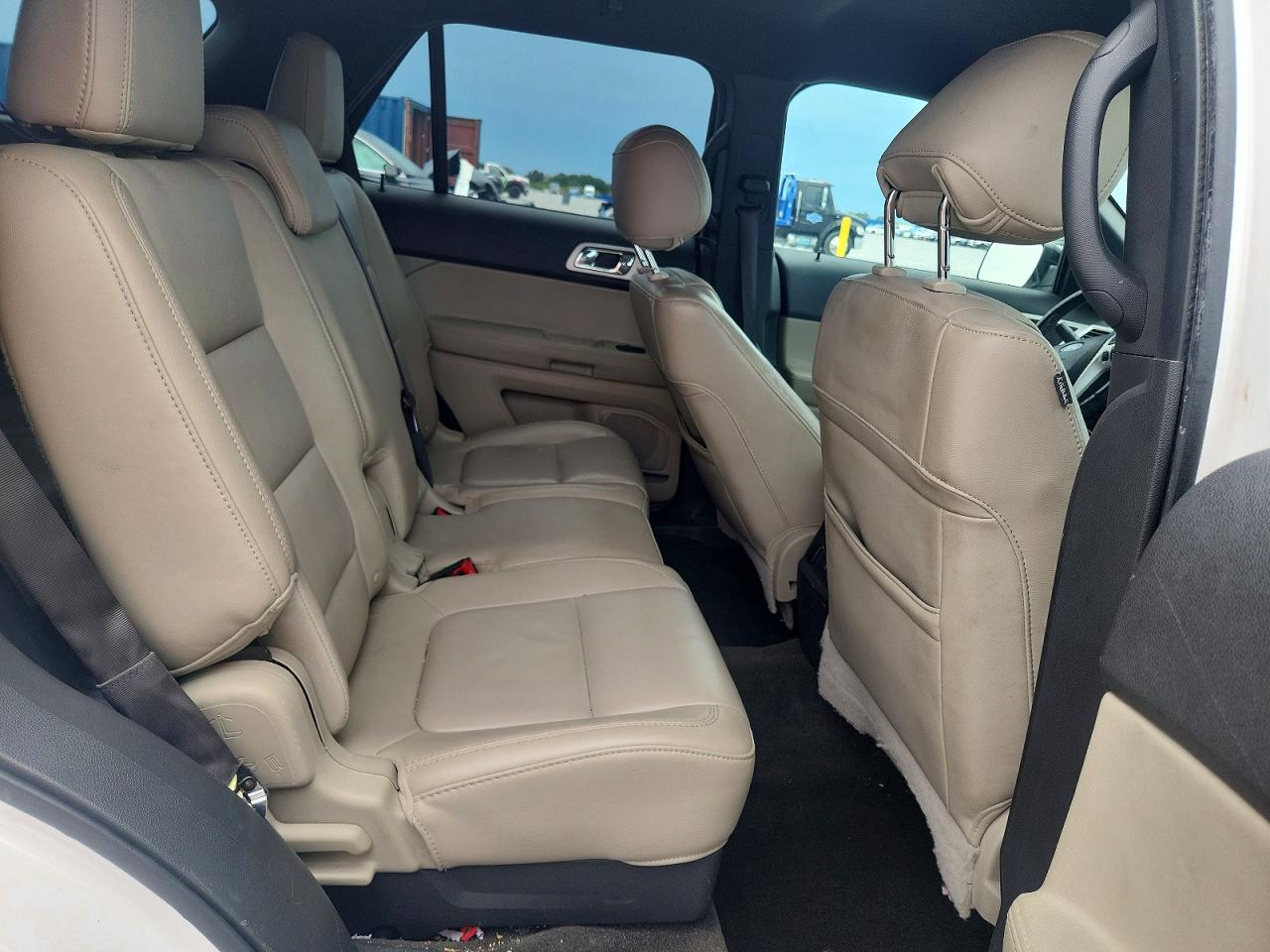 2013 Ford Explorer Xlt White vin: 1FM5K7D82DGA44356