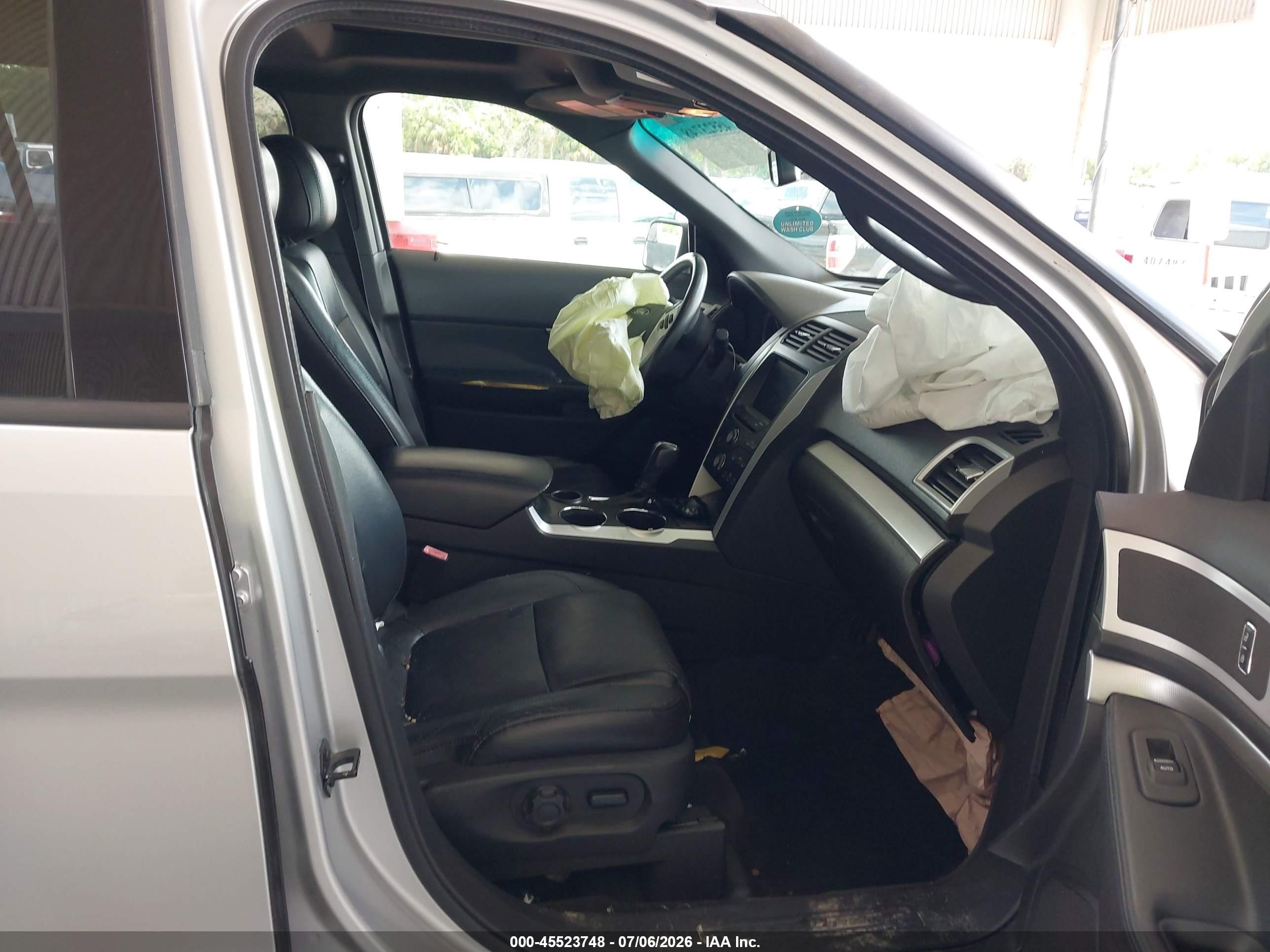 2013 Ford Explorer Xlt Серебряный vin: 1FM5K7D82DGA77602