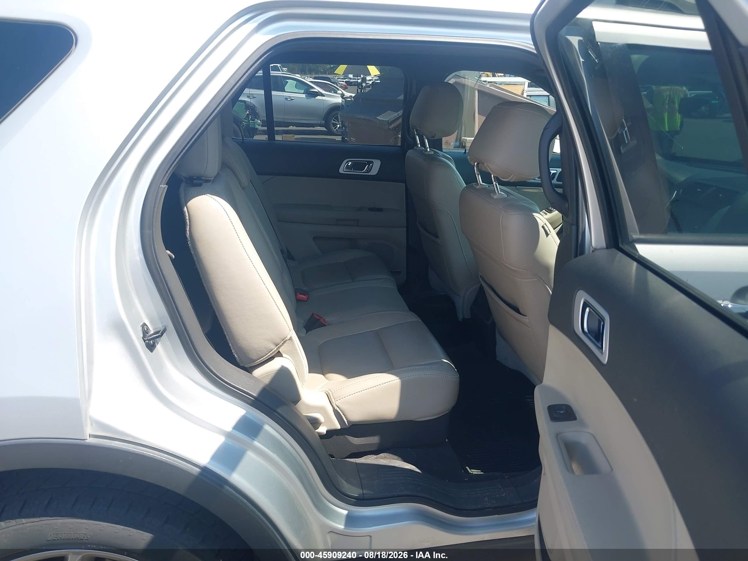 2013 Ford Explorer Xlt Silver vin: 1FM5K7D82DGB20545