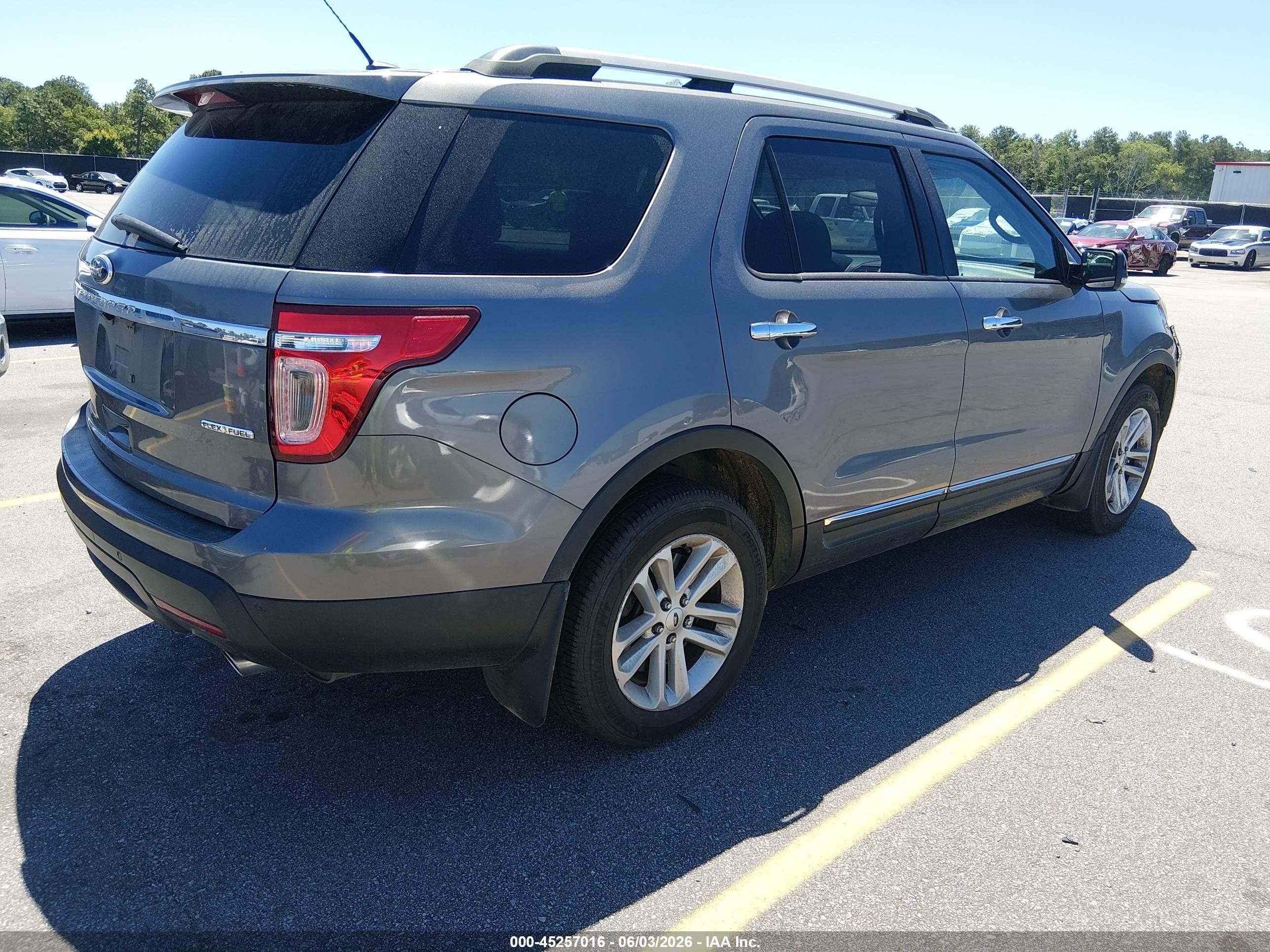 2014 Ford Explorer Xlt Gray vin: 1FM5K7D82EGB08445