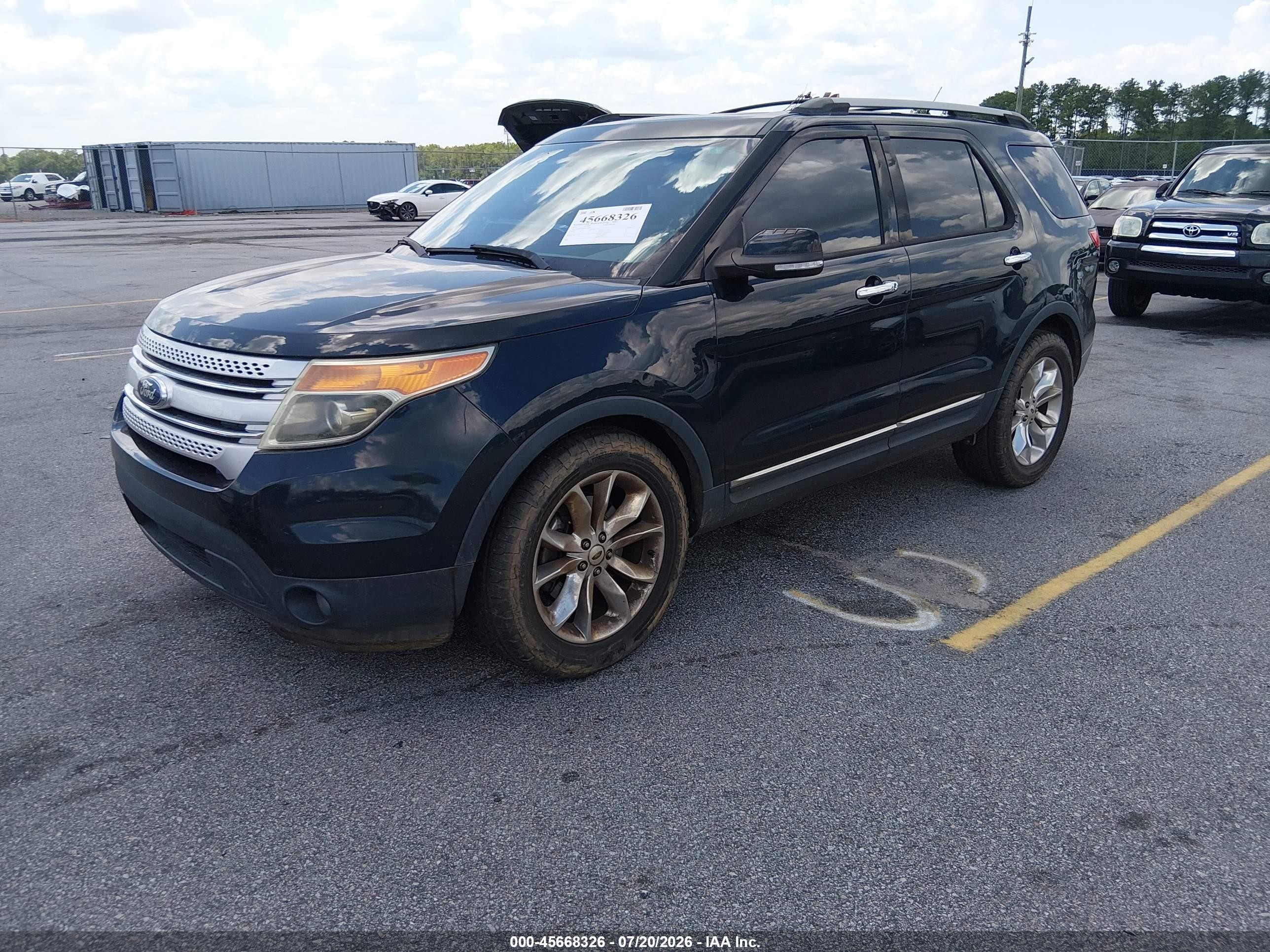 2014 Ford Explorer Xlt Black vin: 1FM5K7D82EGC19917