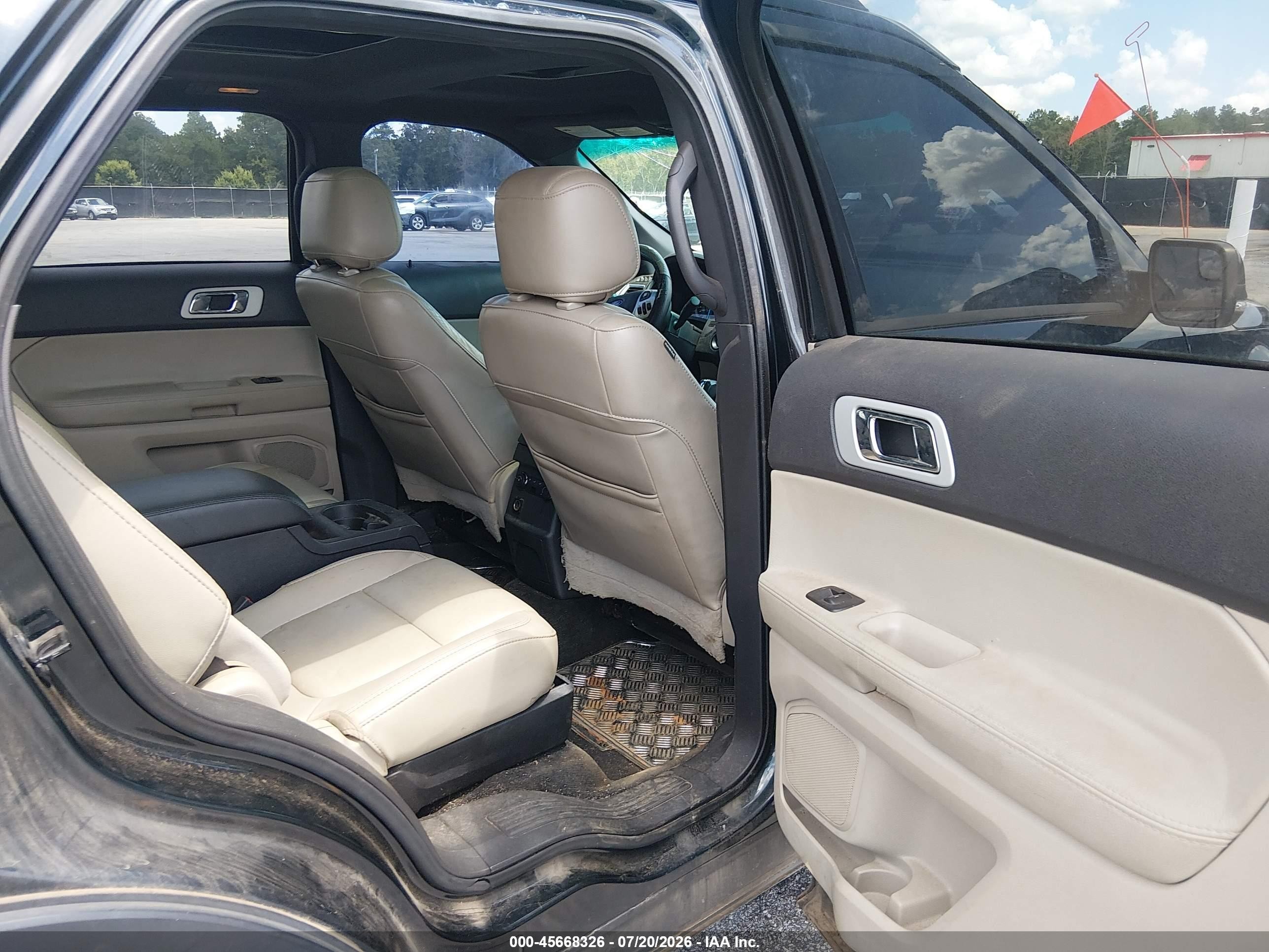 2014 Ford Explorer Xlt Black vin: 1FM5K7D82EGC19917