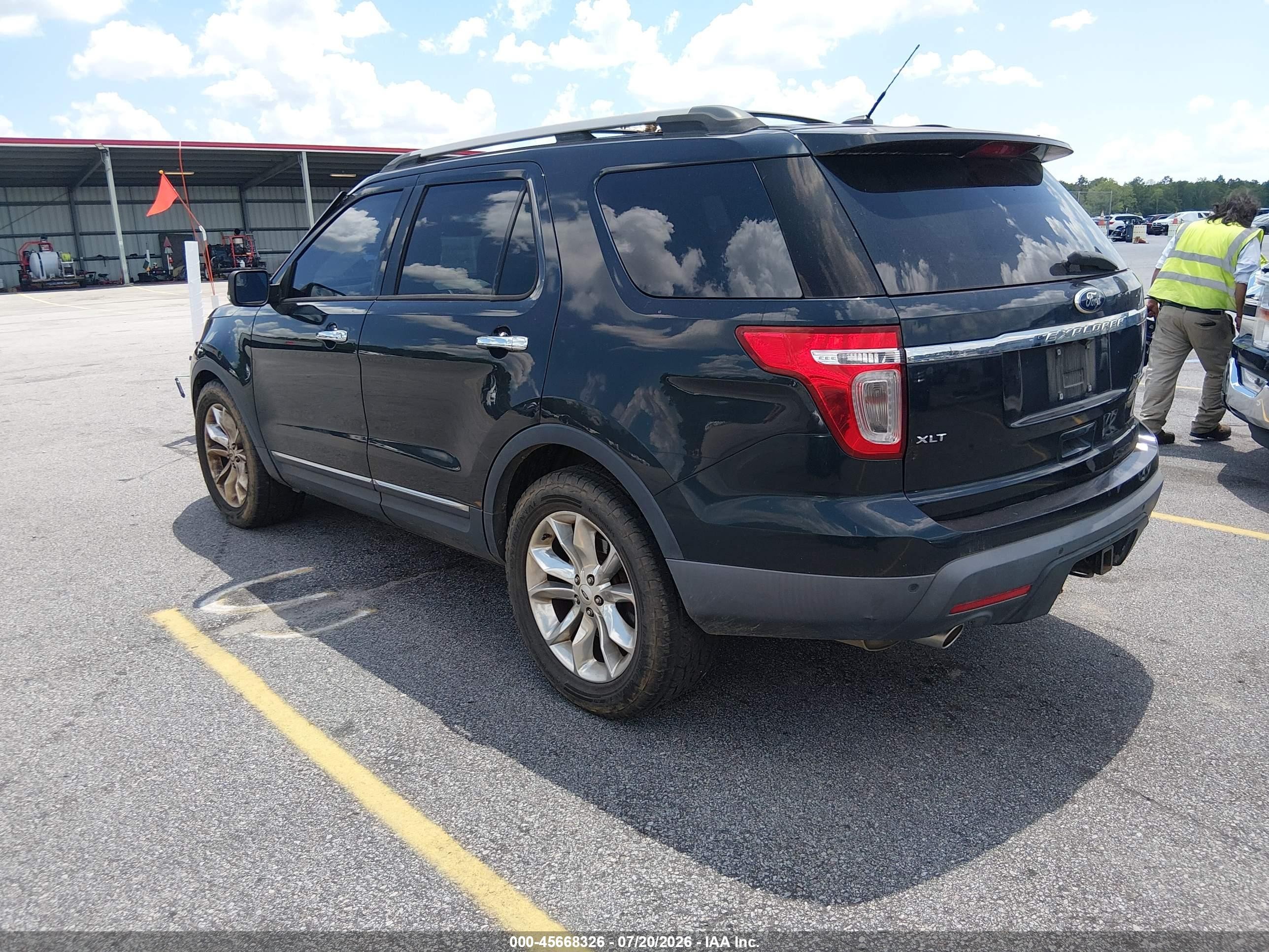 2014 Ford Explorer Xlt Black vin: 1FM5K7D82EGC19917