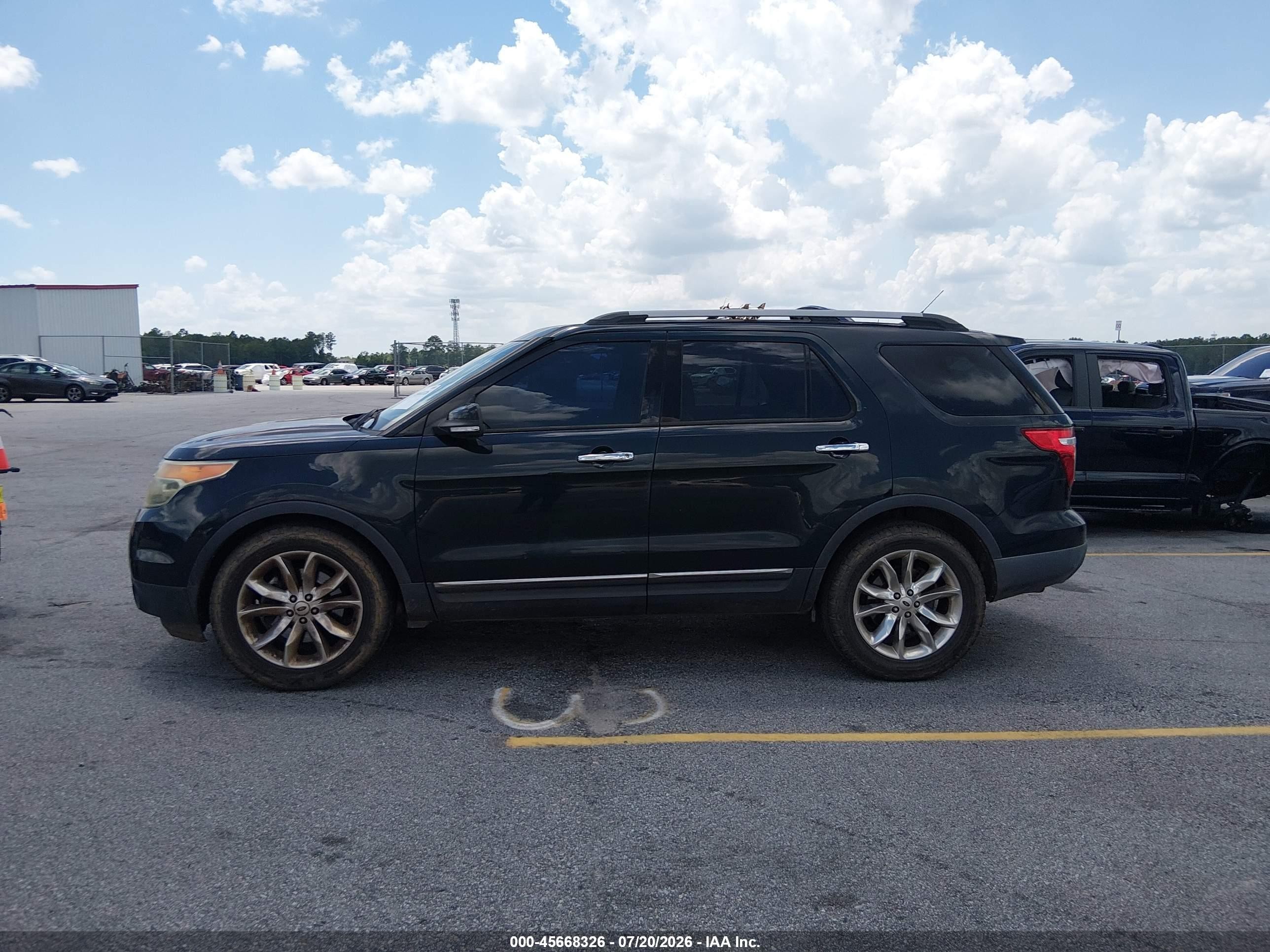 2014 Ford Explorer Xlt Black vin: 1FM5K7D82EGC19917