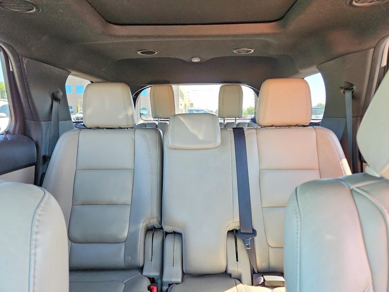 2014 Ford Explorer Xlt White vin: 1FM5K7D82EGC21067
