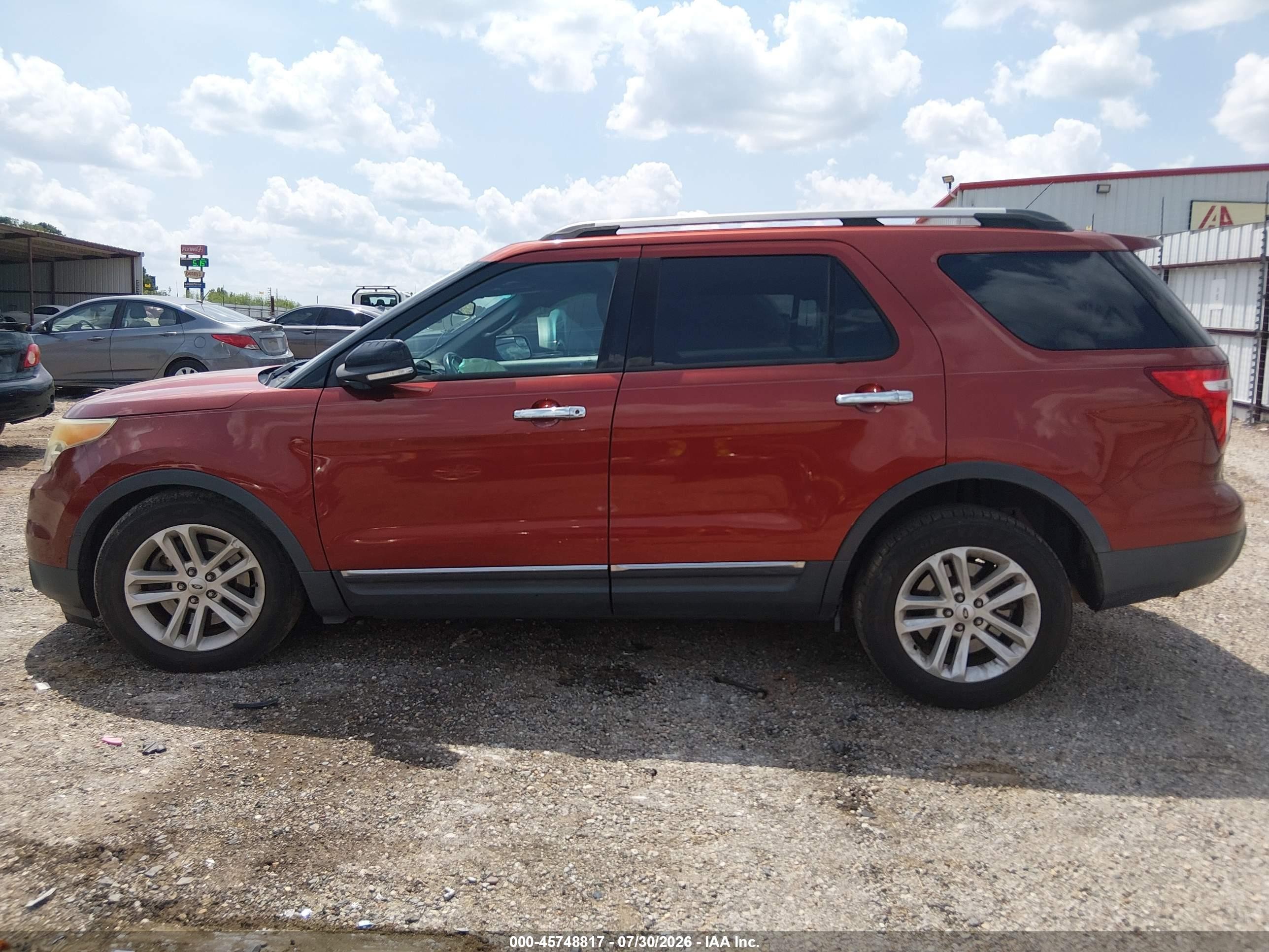 2014 Ford Explorer Xlt Orange vin: 1FM5K7D82EGC44784