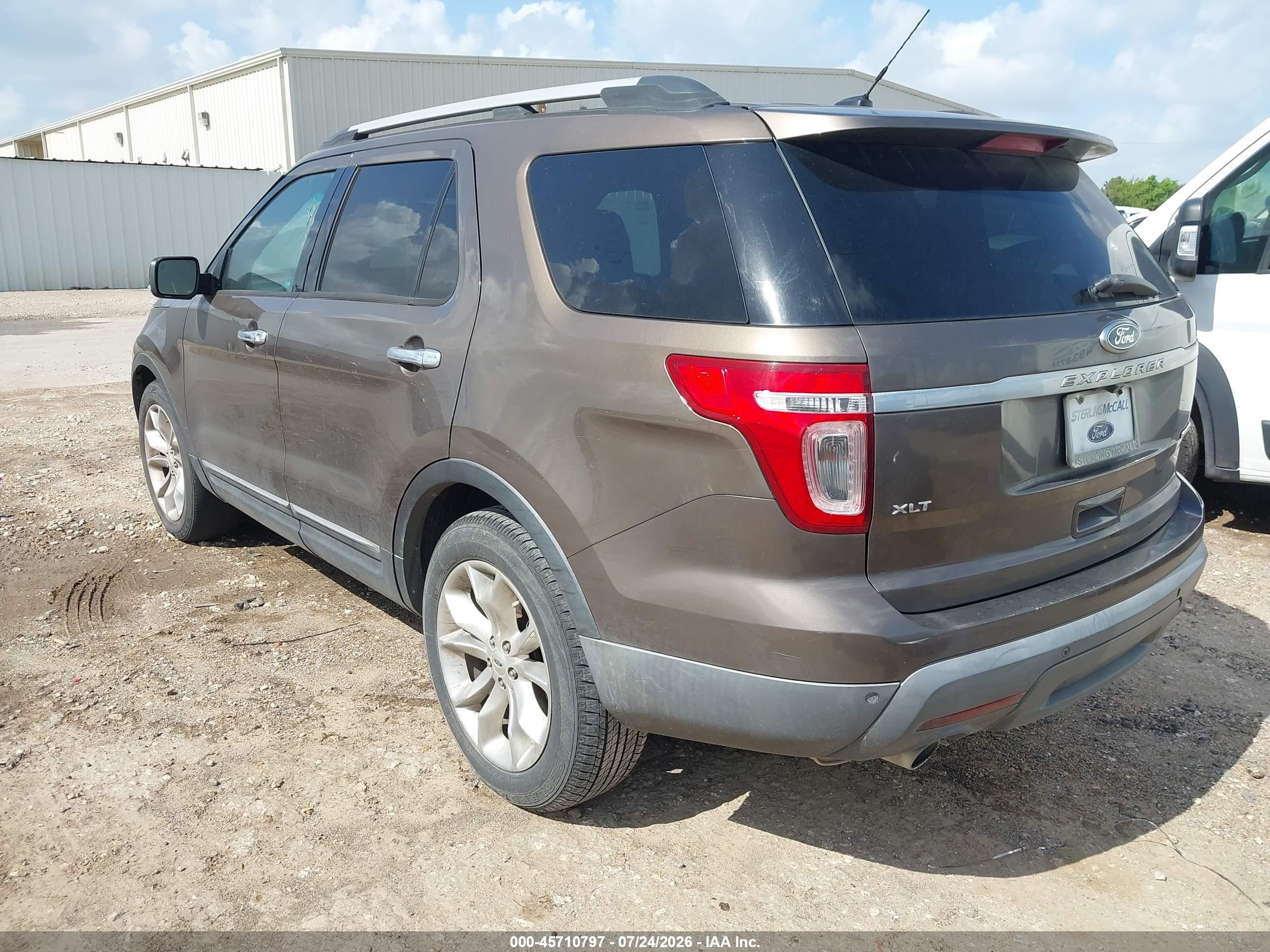 2015 Ford Explorer Xlt Brown vin: 1FM5K7D82FGA54047