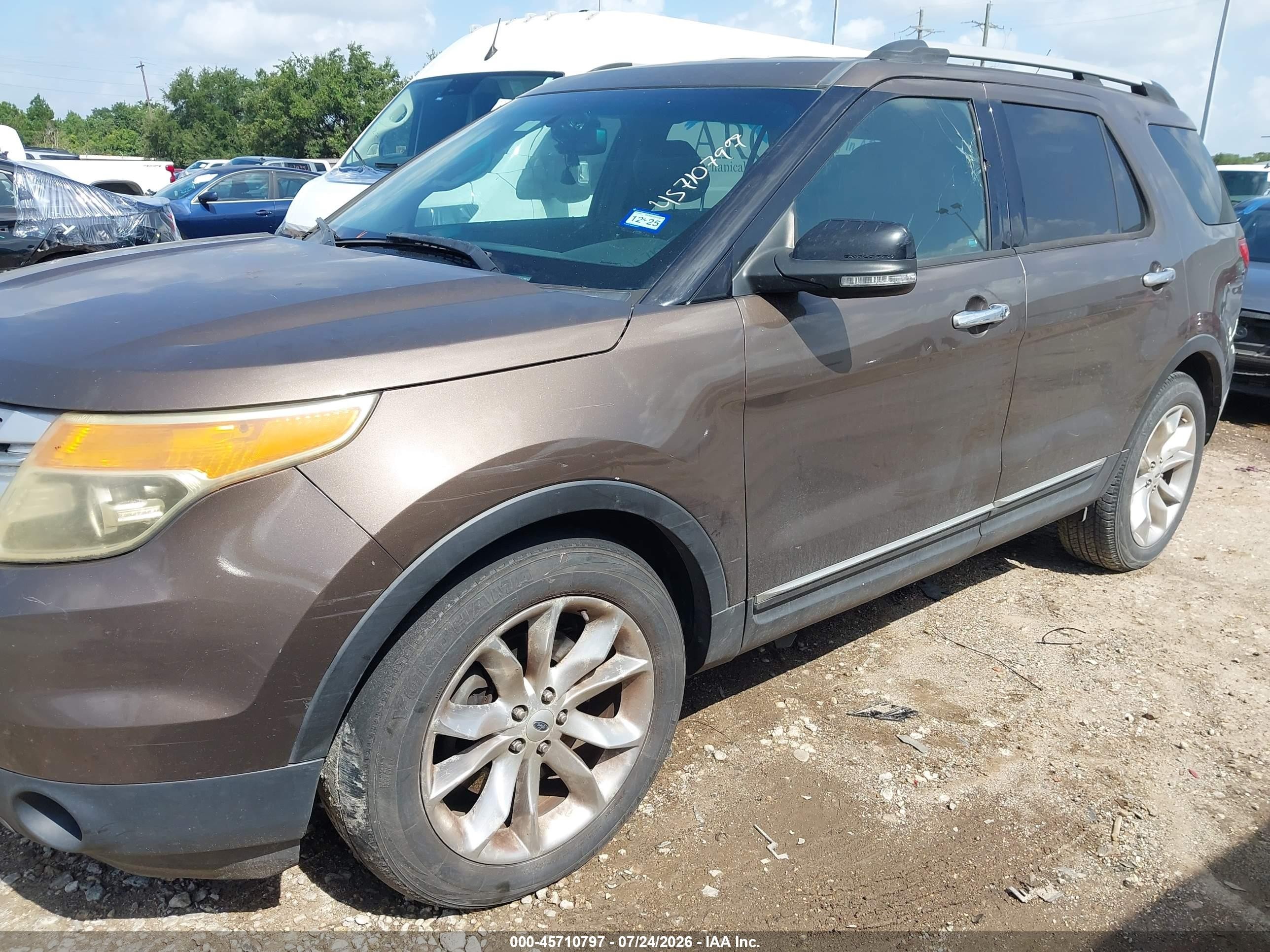 2015 Ford Explorer Xlt Brown vin: 1FM5K7D82FGA54047