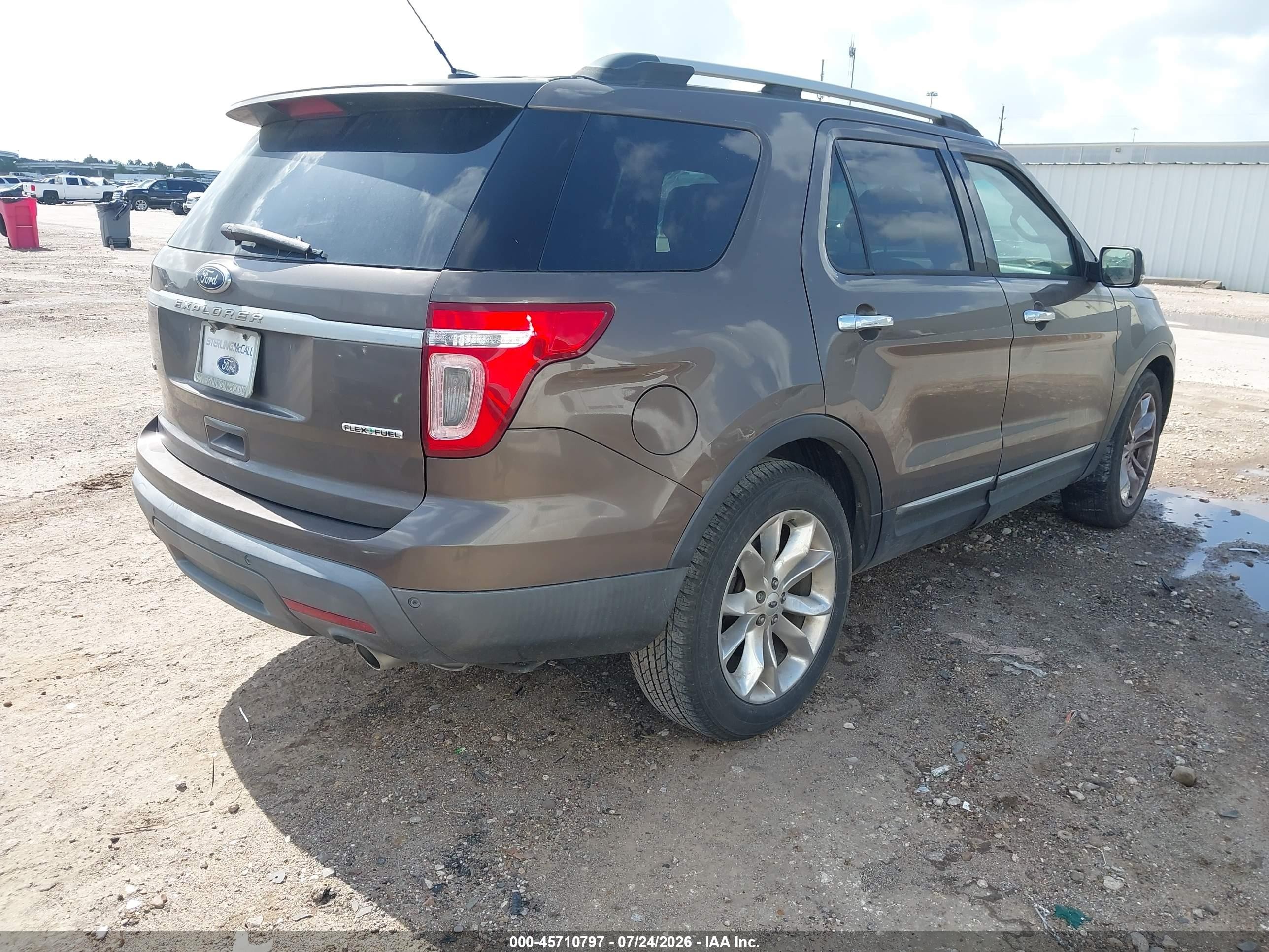 2015 Ford Explorer Xlt Brown vin: 1FM5K7D82FGA54047