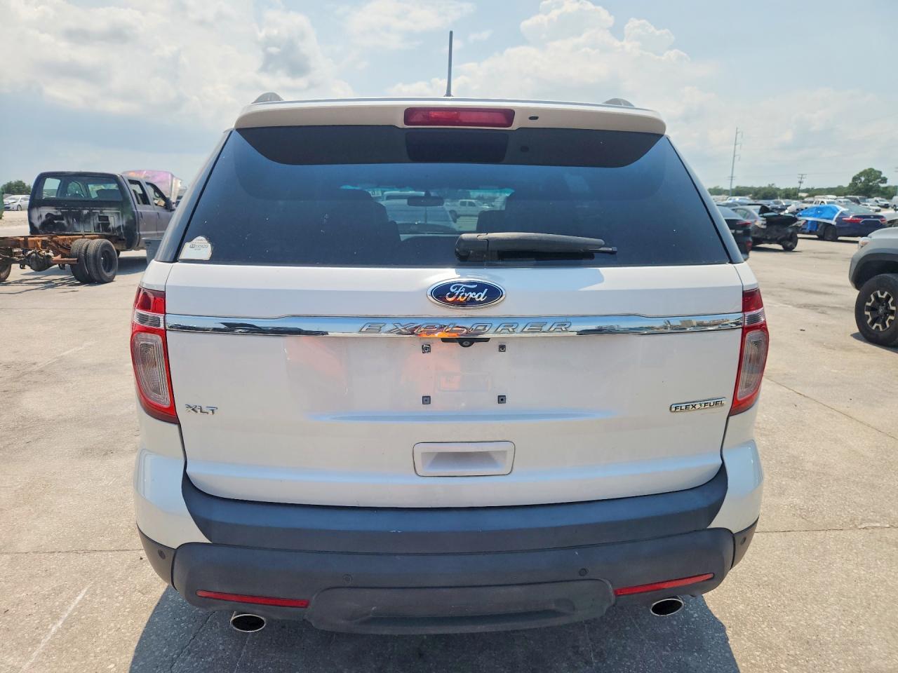 2015 Ford Explorer Xlt White vin: 1FM5K7D82FGA61435