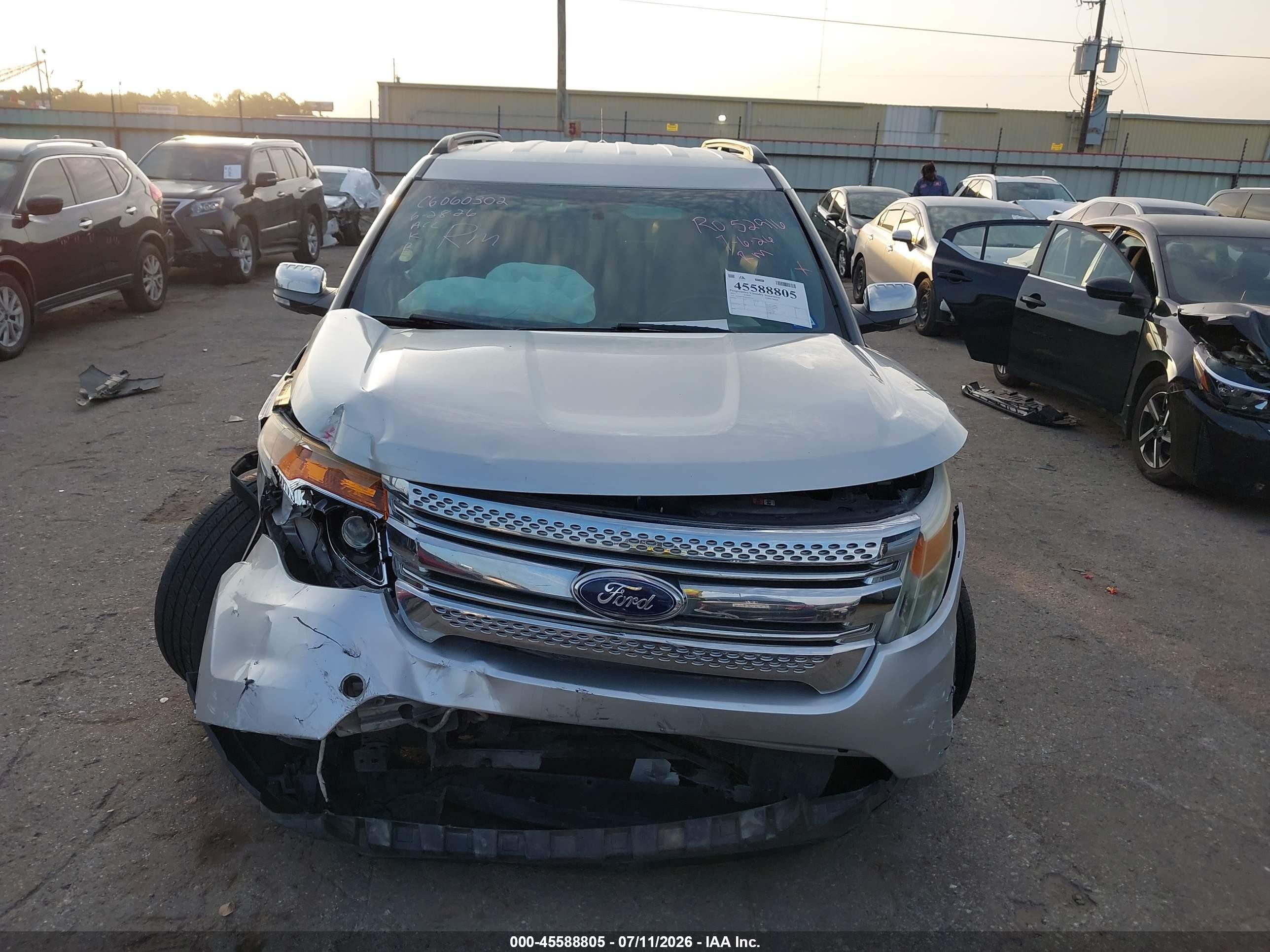 2015 Ford Explorer Xlt Silver vin: 1FM5K7D82FGB66962