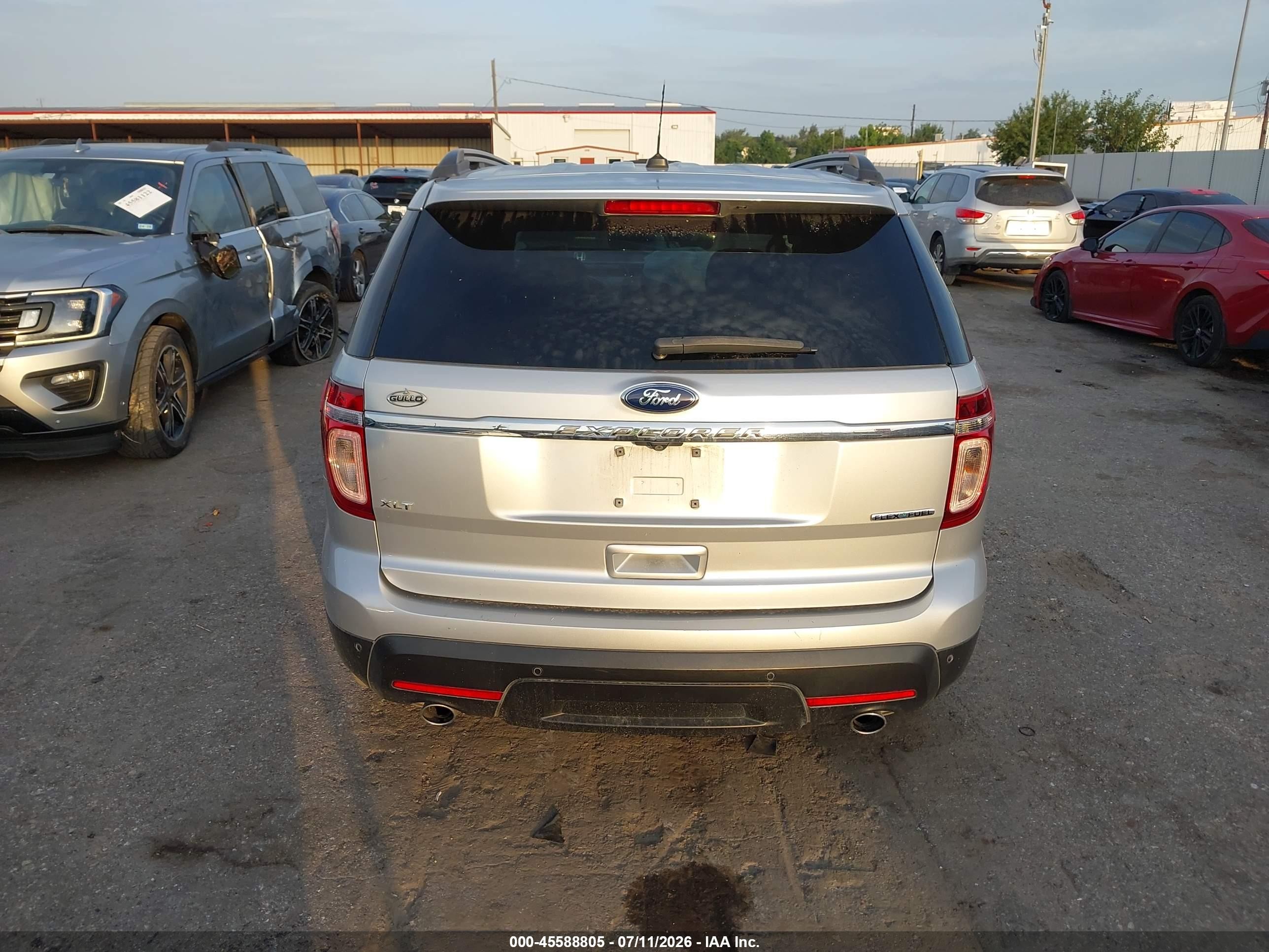 2015 Ford Explorer Xlt Silver vin: 1FM5K7D82FGB66962