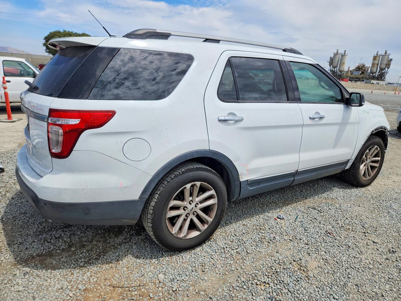 2015 Ford Explorer Xlt White vin: 1FM5K7D82FGB90131