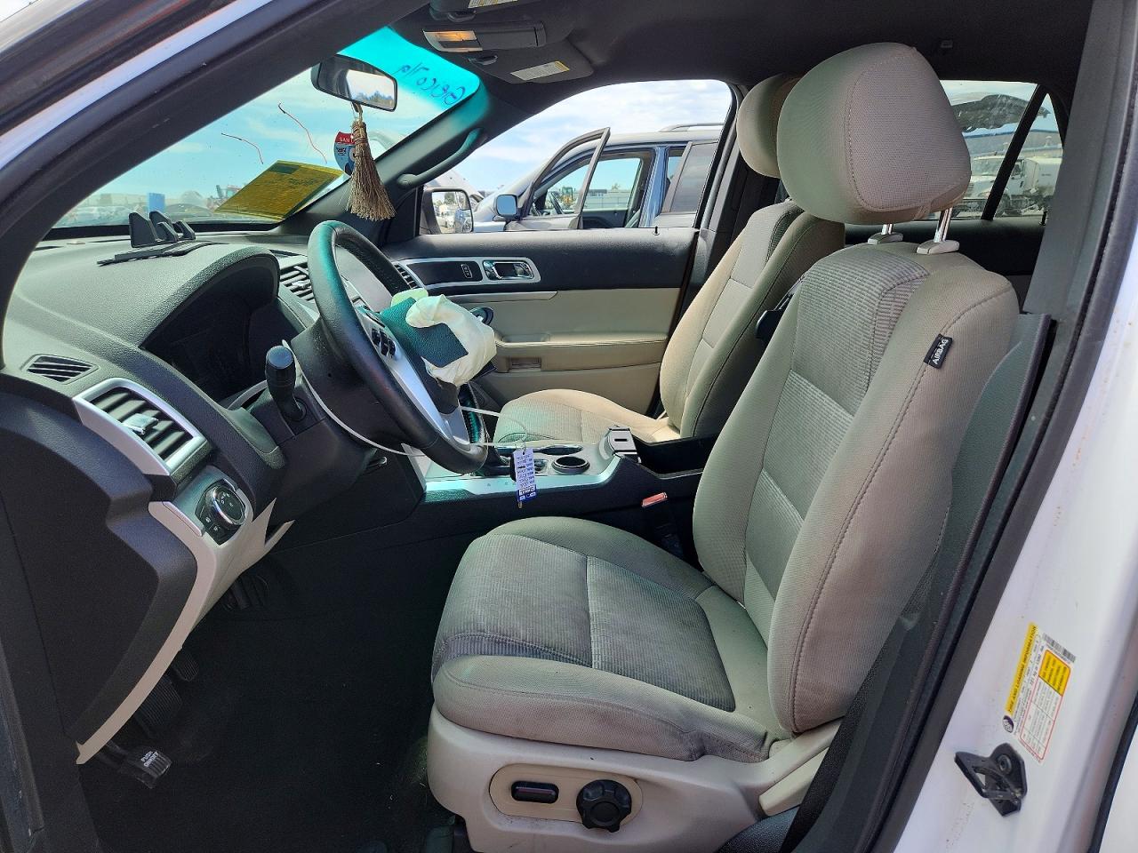 2015 Ford Explorer Xlt White vin: 1FM5K7D82FGB90131