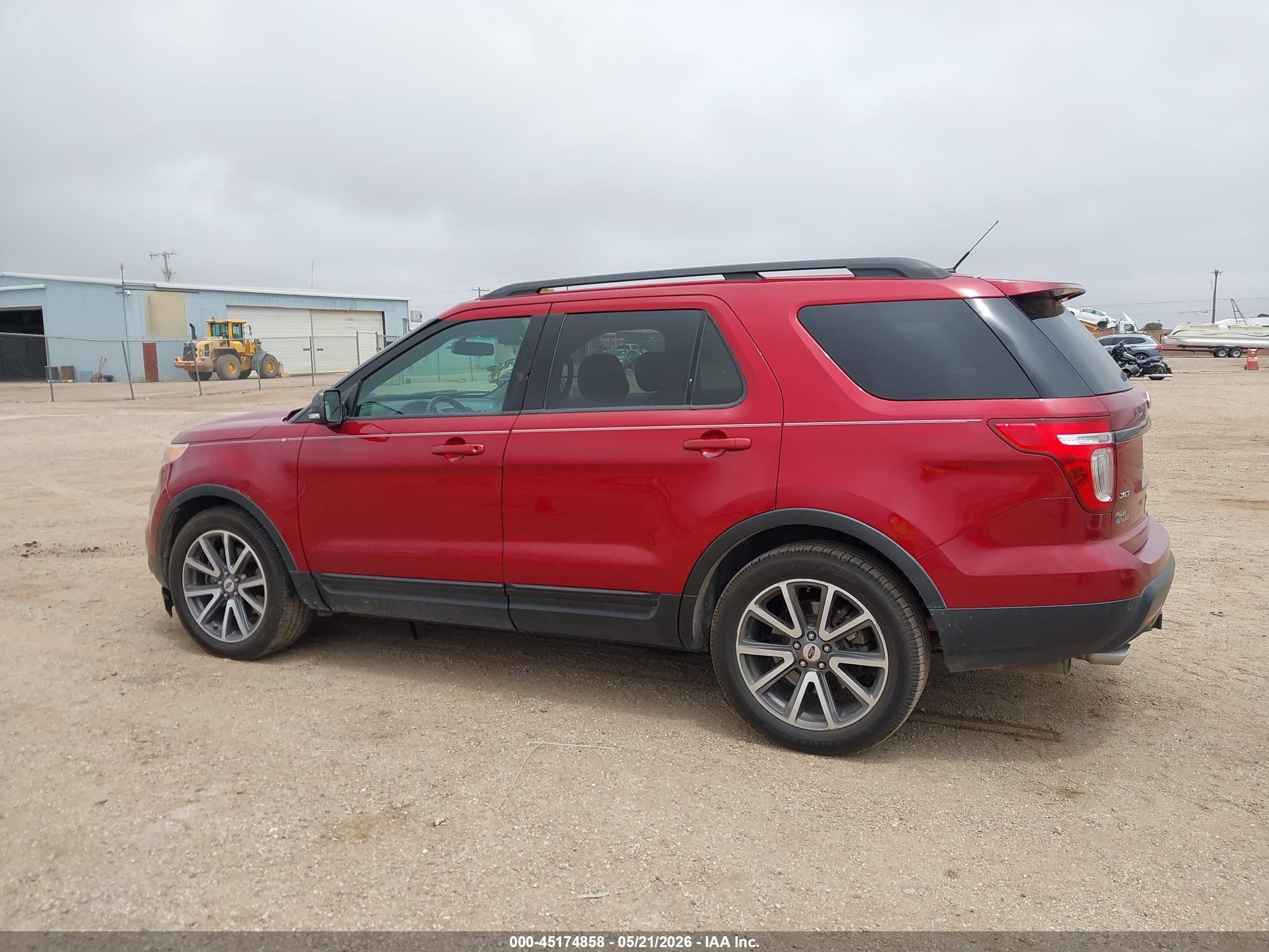 2015 Ford Explorer Xlt Red vin: 1FM5K7D82FGC04836