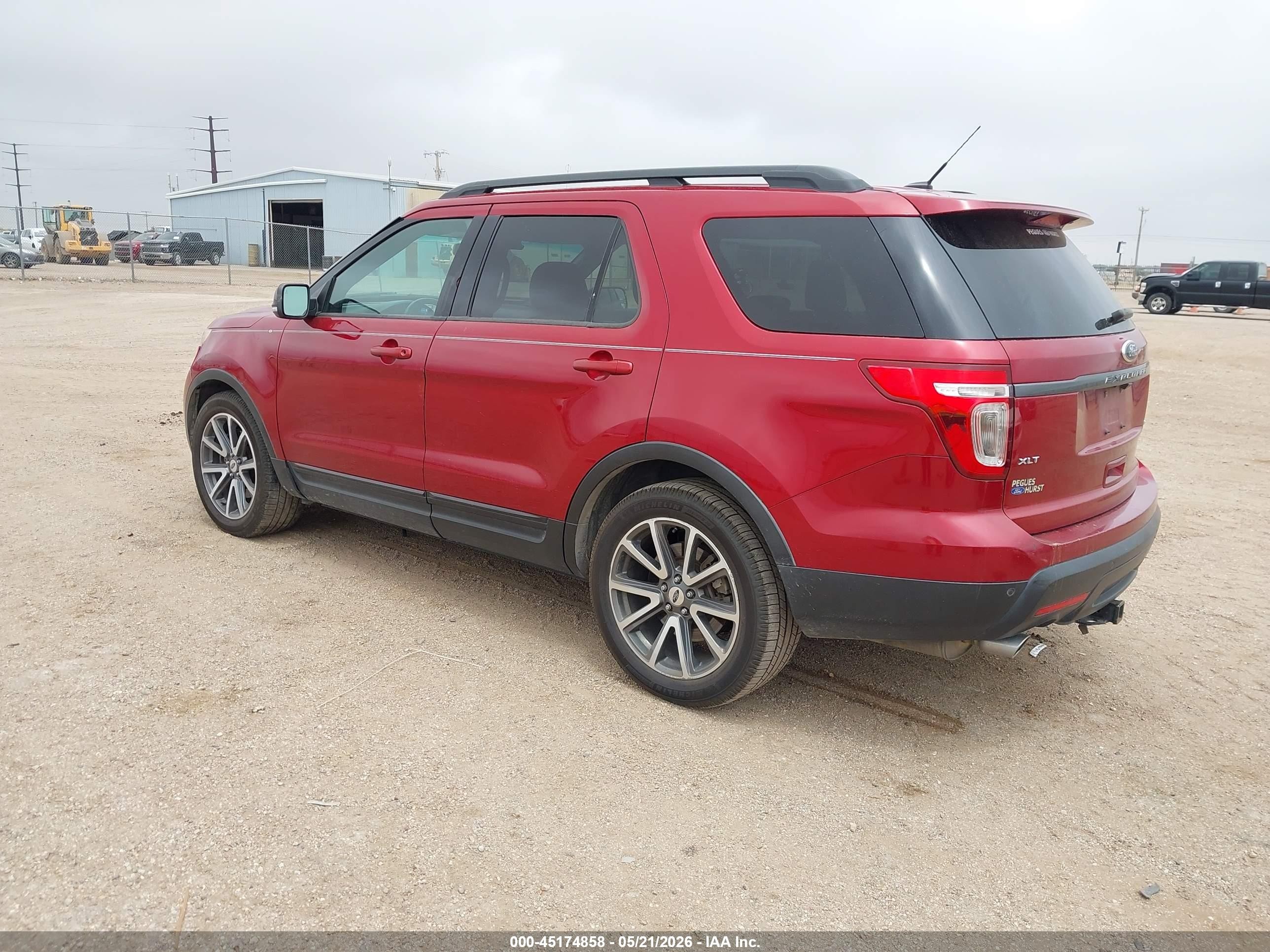 2015 Ford Explorer Xlt Red vin: 1FM5K7D82FGC04836