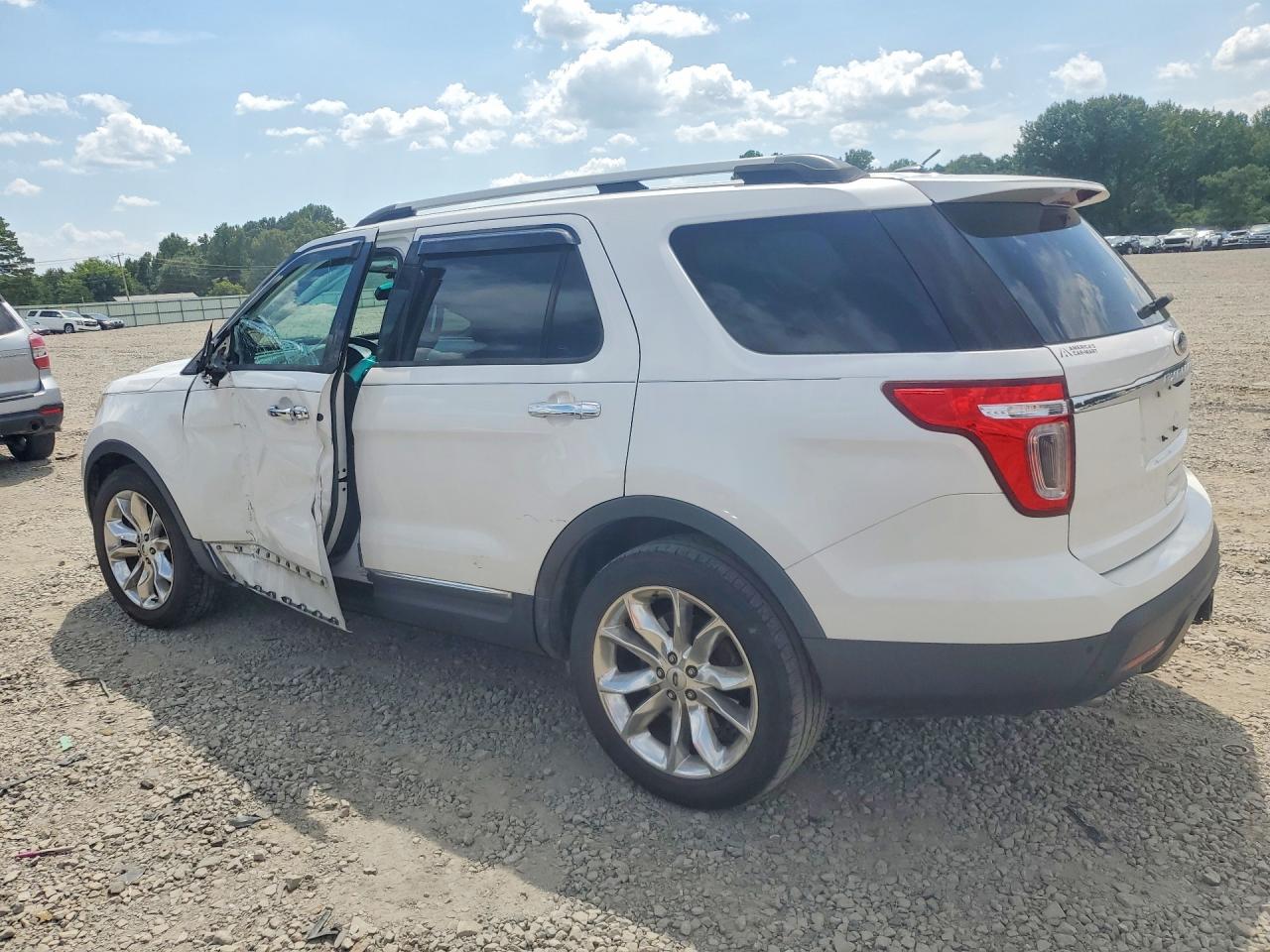 2015 Ford Explorer Xlt White vin: 1FM5K7D82FGC22009