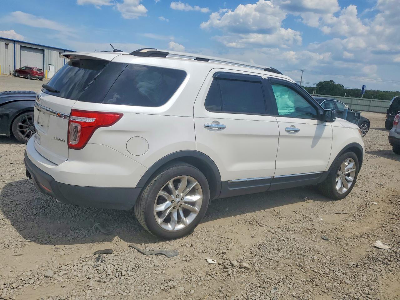 2015 Ford Explorer Xlt White vin: 1FM5K7D82FGC22009