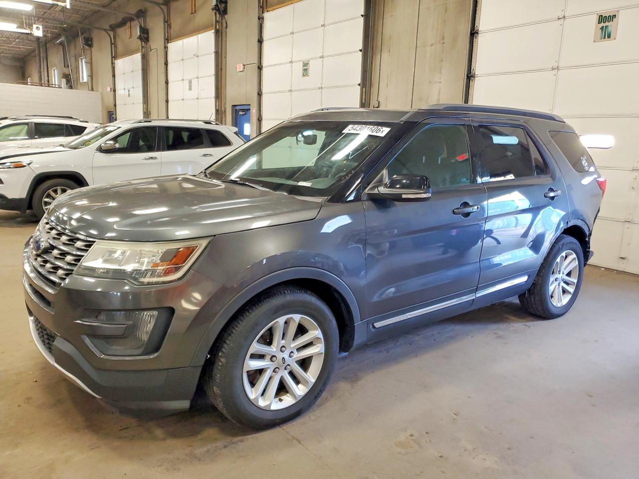 2016 Ford Explorer Xlt Gray vin: 1FM5K7D82GGA33653