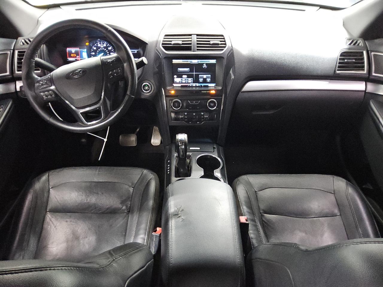 2016 Ford Explorer Xlt Black vin: 1FM5K7D82GGA35161 Damage: Front Center Armrest, Torn, 4 To 5 Inches