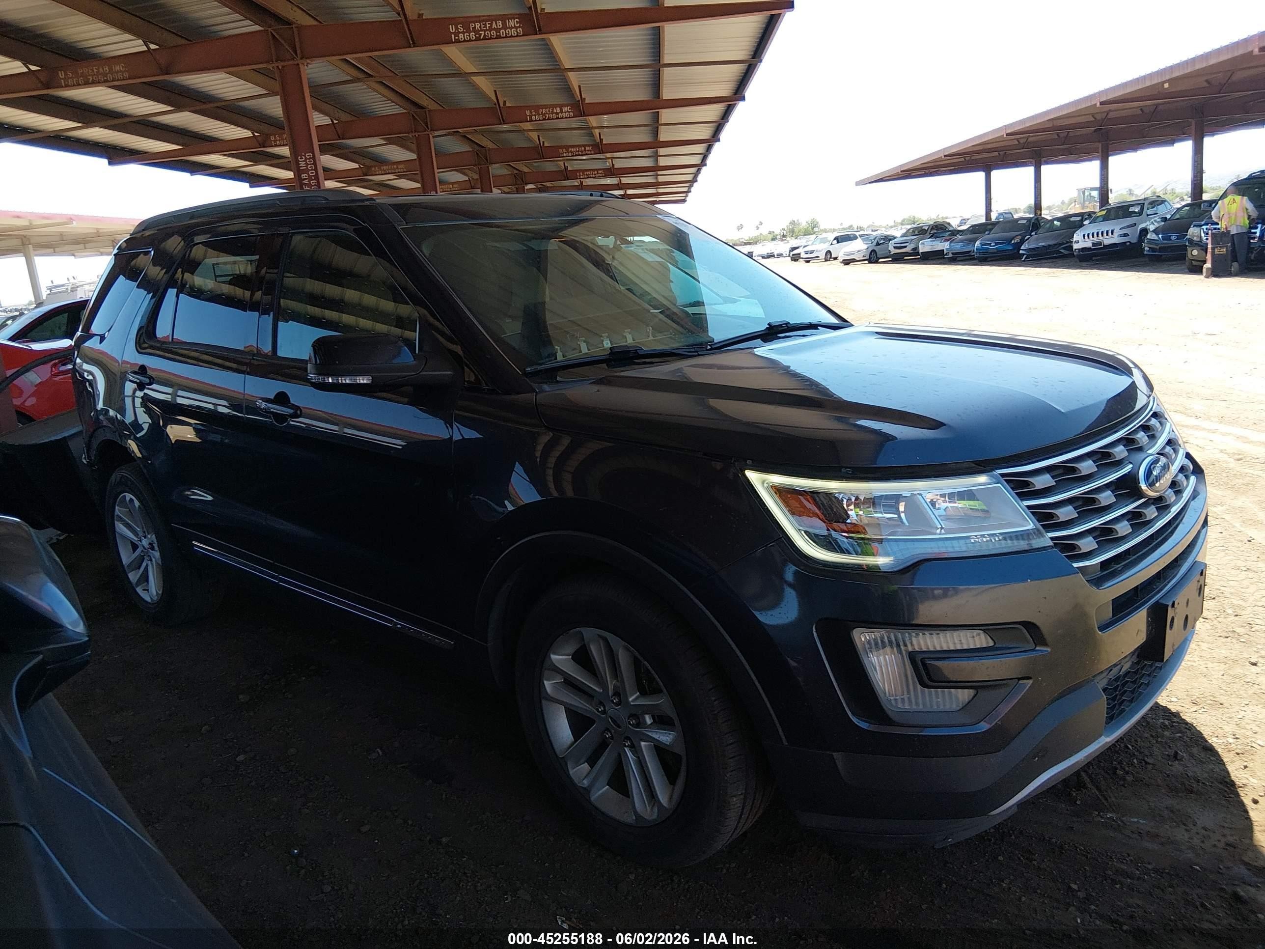 2017 Ford Explorer Xlt Blue vin: 1FM5K7D82HGD90073