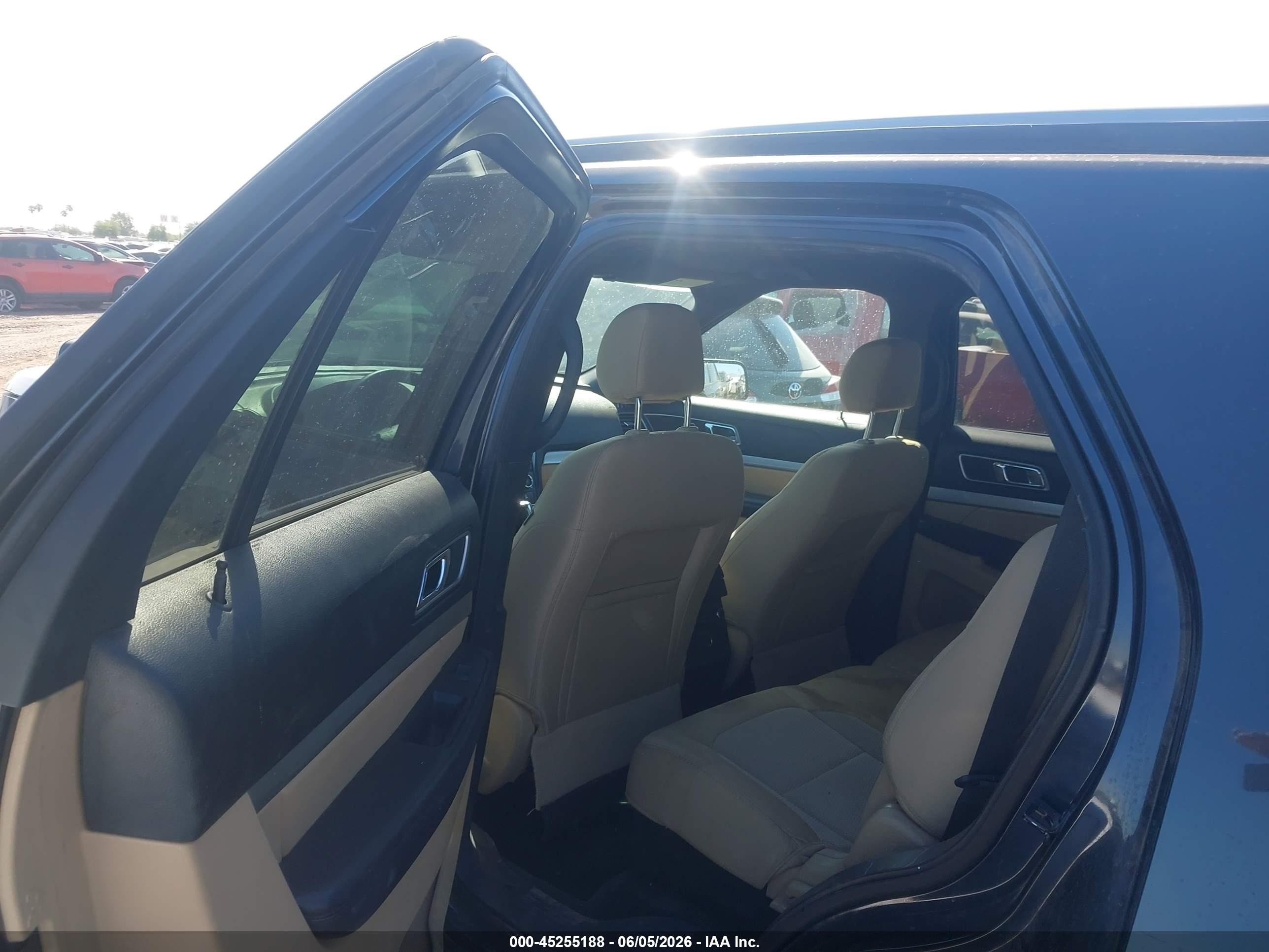 2017 Ford Explorer Xlt Blue vin: 1FM5K7D82HGD90073
