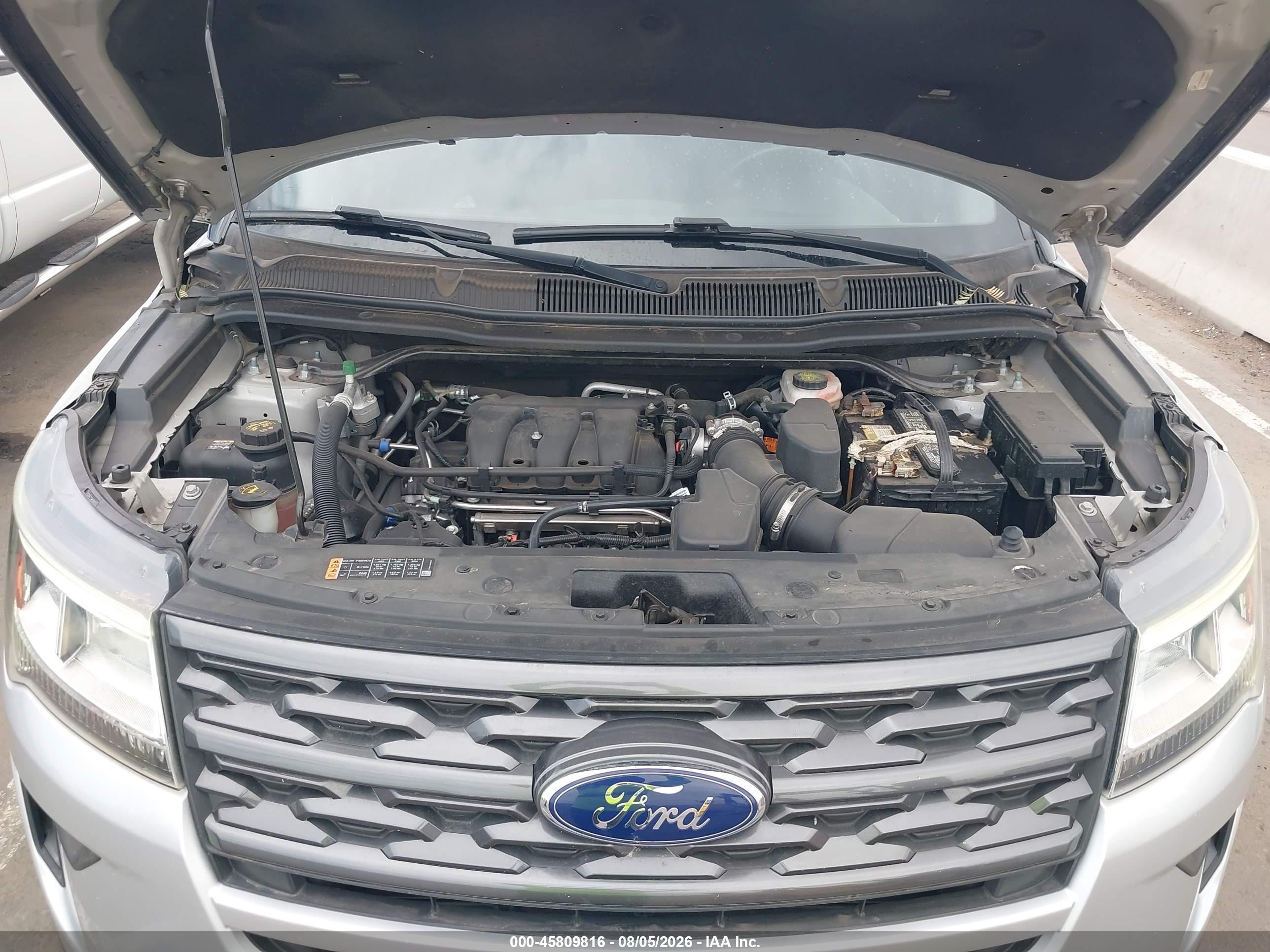 2018 Ford Explorer Xlt Silver vin: 1FM5K7D82JGA80981