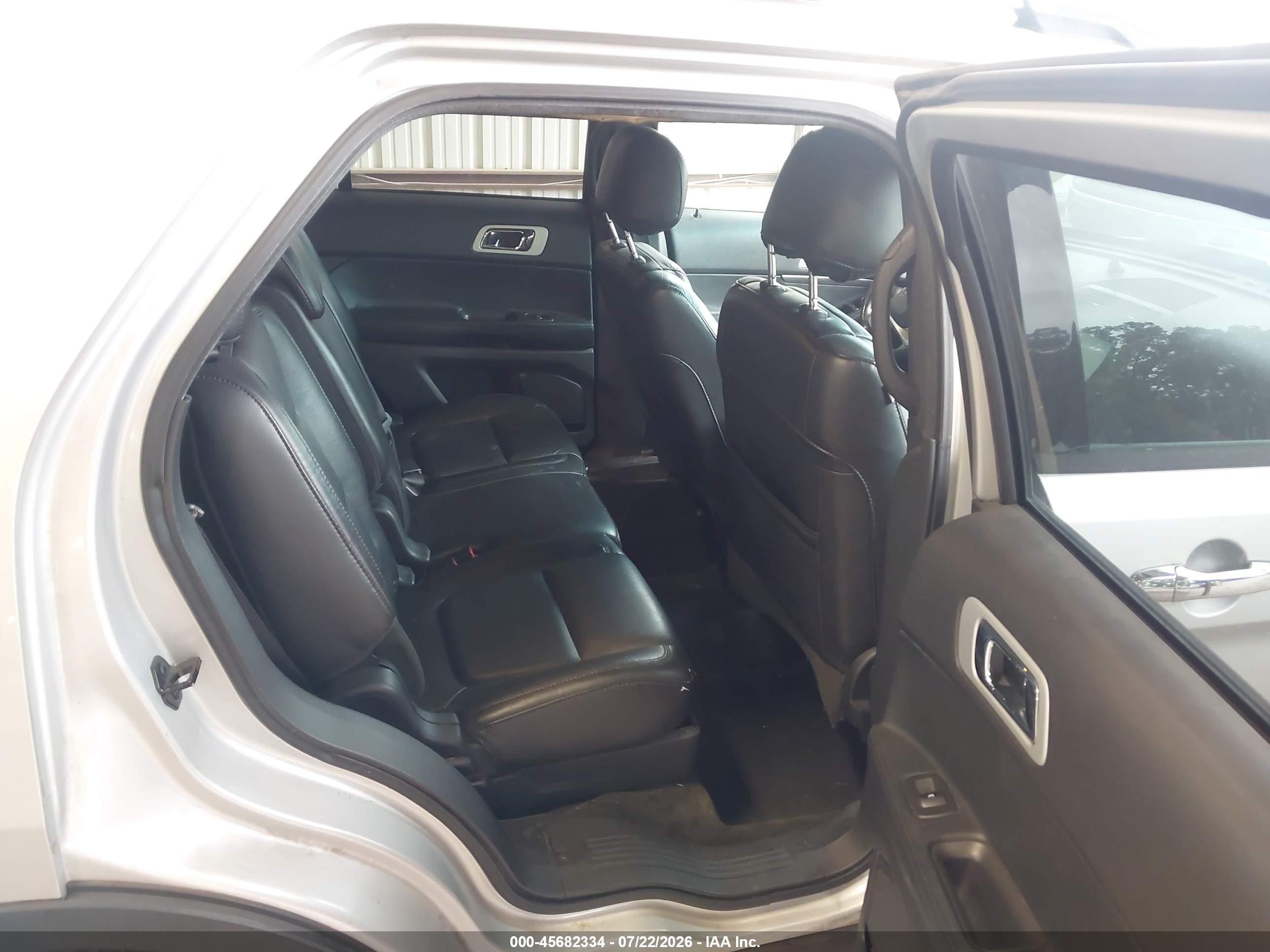2014 Ford Explorer Xlt Silver vin: 1FM5K7D83EGA15952