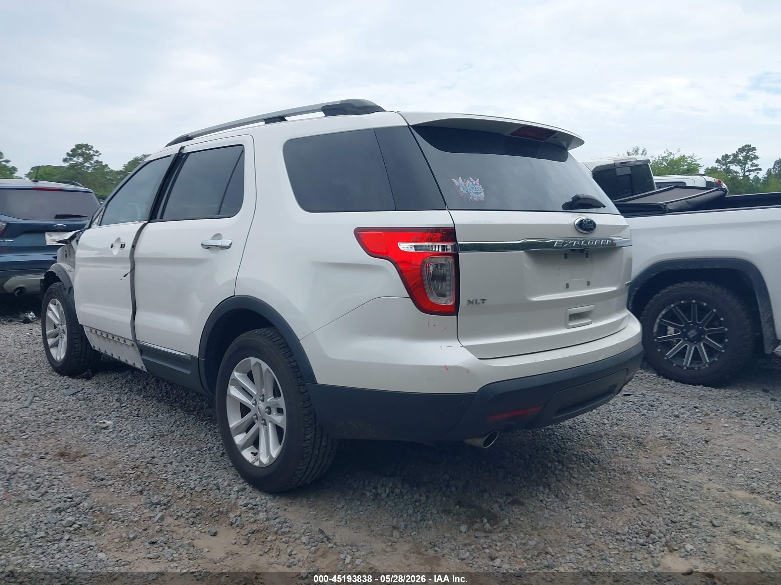 2014 Ford Explorer Xlt White vin: 1FM5K7D83EGA72782