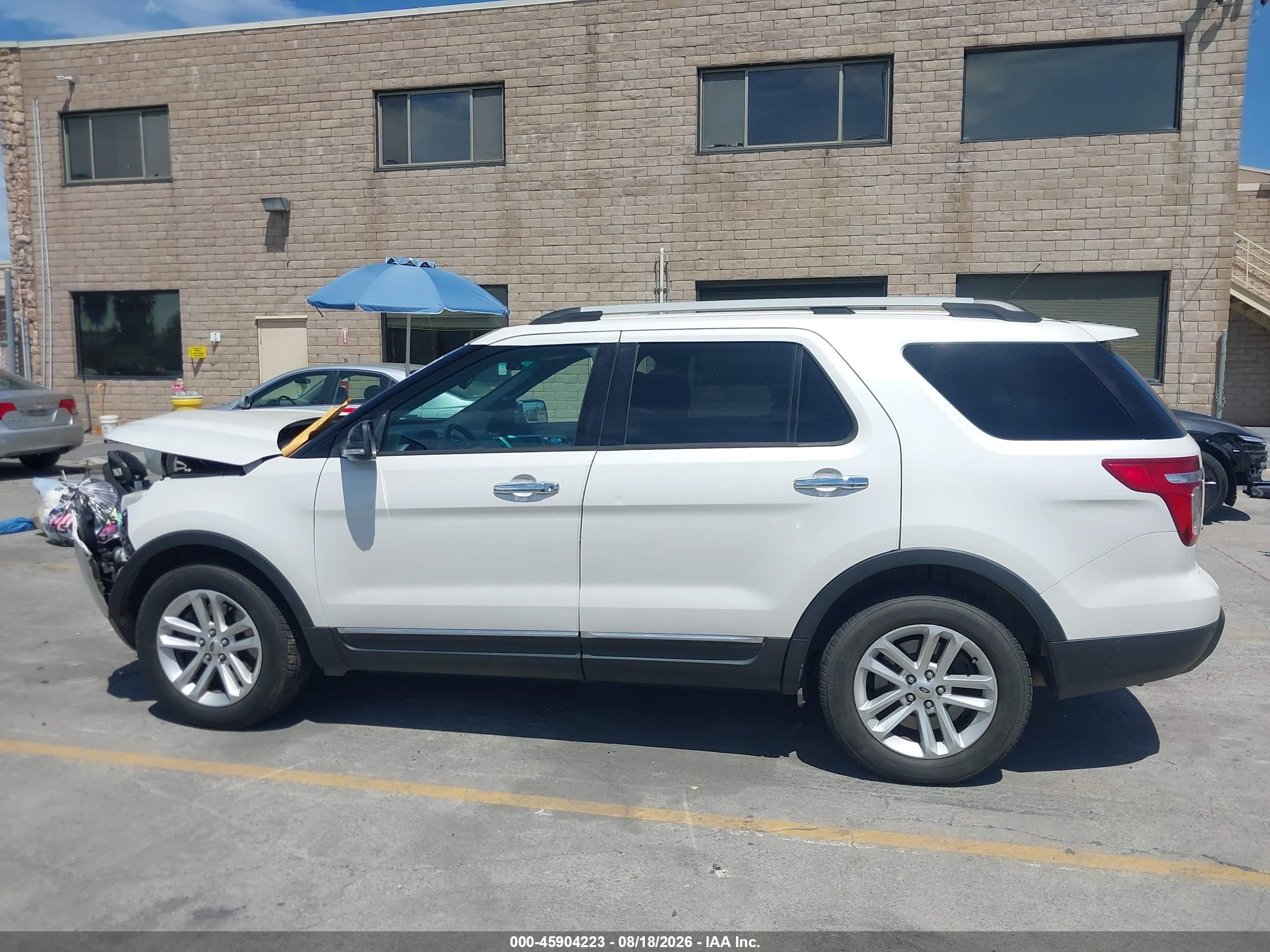 2015 Ford Explorer Xlt White vin: 1FM5K7D83FGA55756