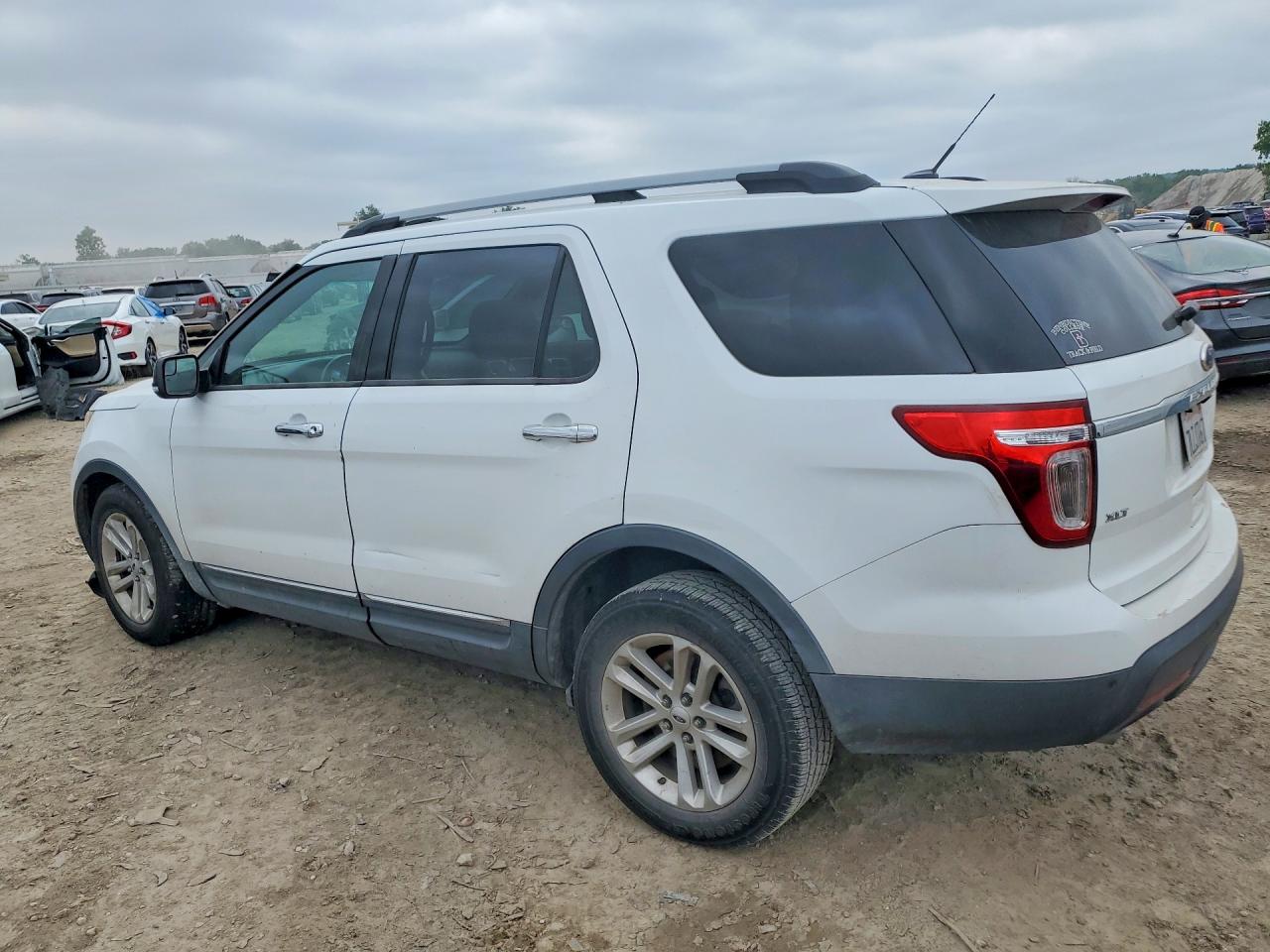 2015 Ford Explorer White vin: 1FM5K7D83FGC65113
