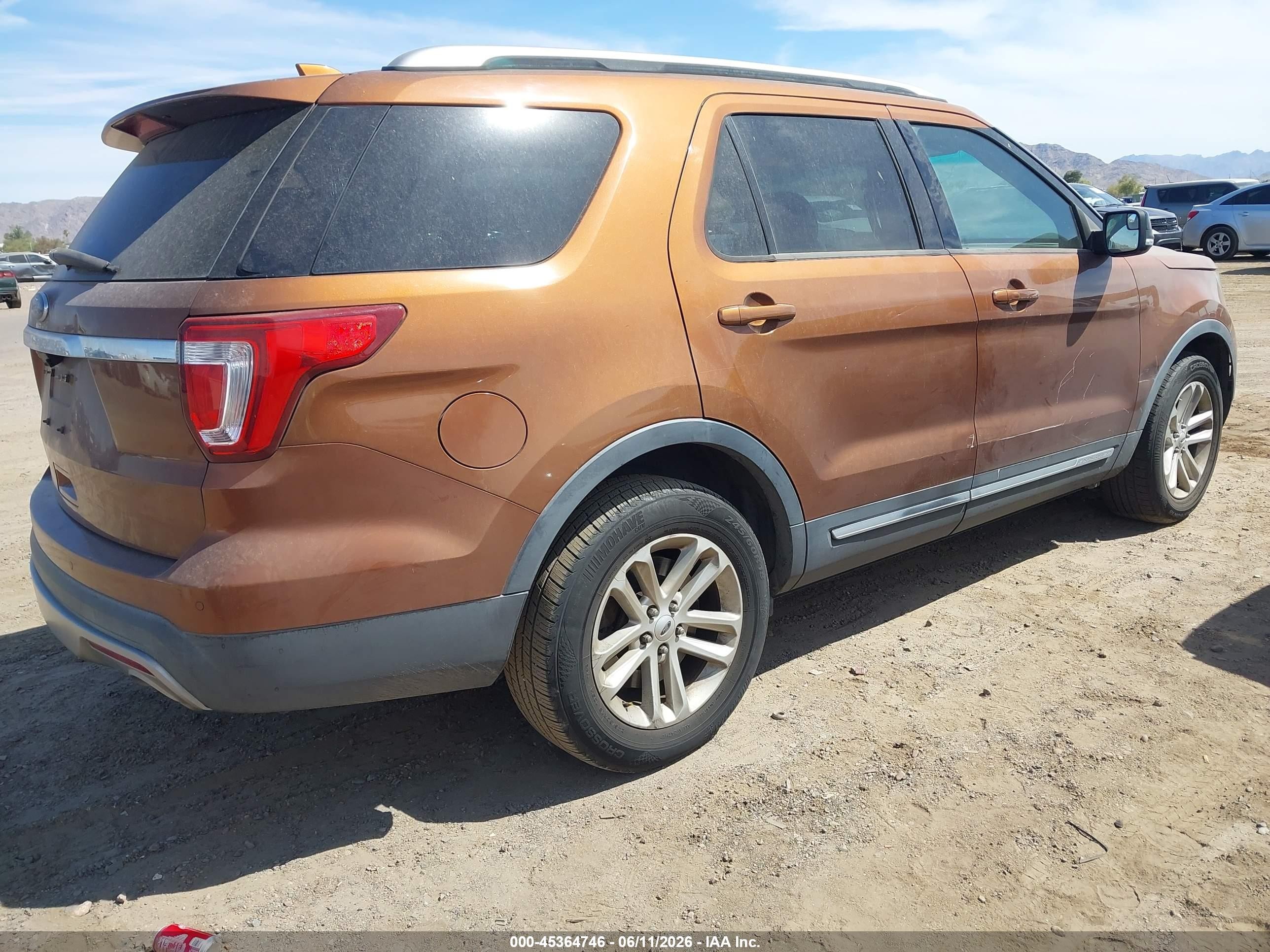 2017 Ford Explorer Xlt Orange vin: 1FM5K7D83HGA69949