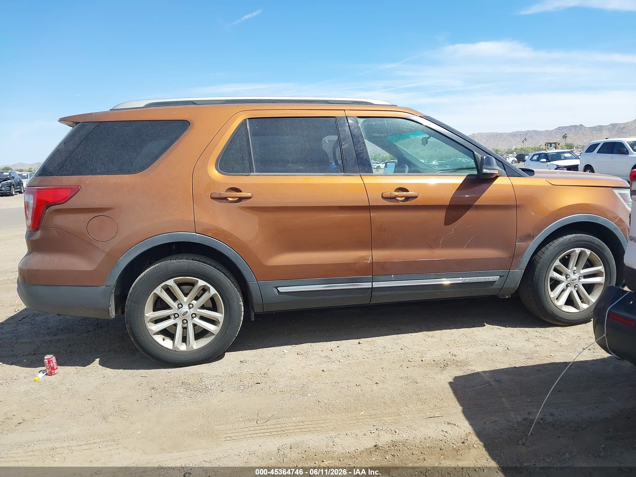 2017 Ford Explorer Xlt Orange vin: 1FM5K7D83HGA69949