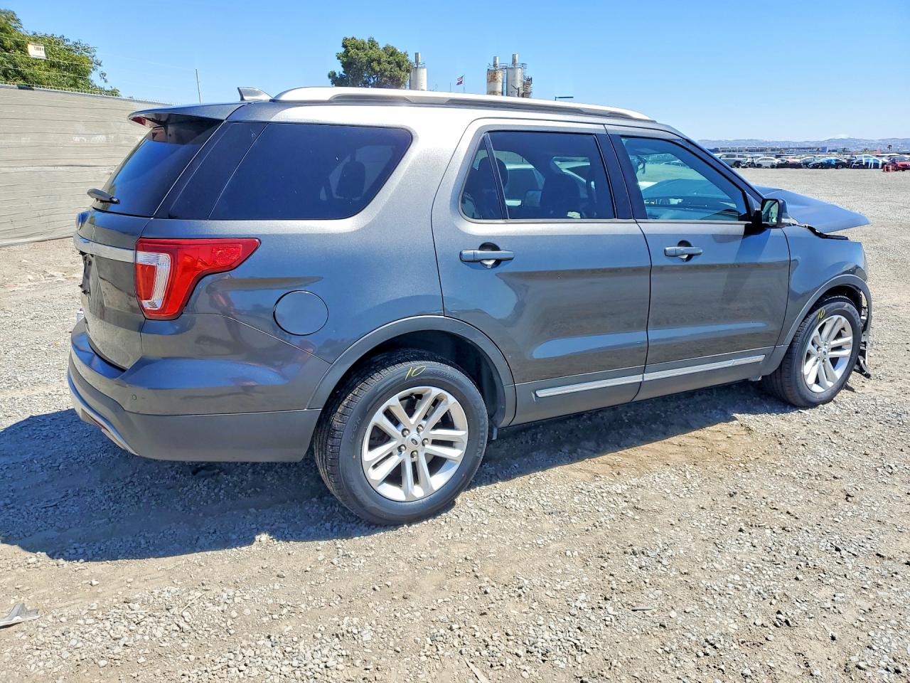 2017 Ford Explorer Xlt Charcoal vin: 1FM5K7D83HGD04544