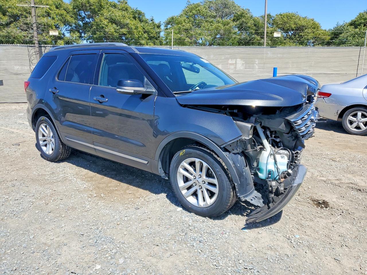 2017 Ford Explorer Xlt Charcoal vin: 1FM5K7D83HGD04544